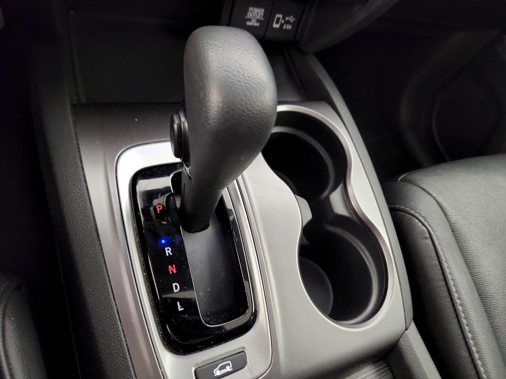 Thumbnail: 2019 Honda Pilot - 17