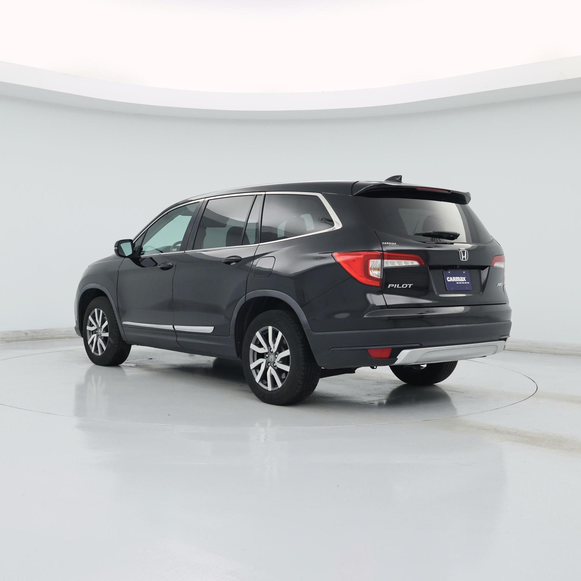 Thumbnail: 2019 Honda Pilot - 2