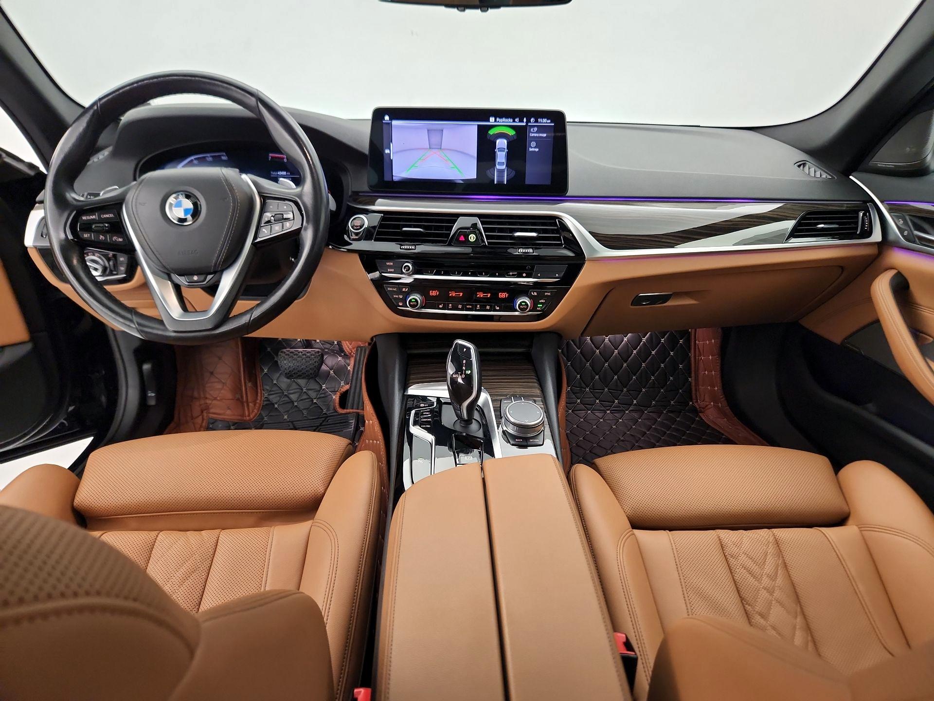 Thumbnail: 2021 BMW 5 Series - 9