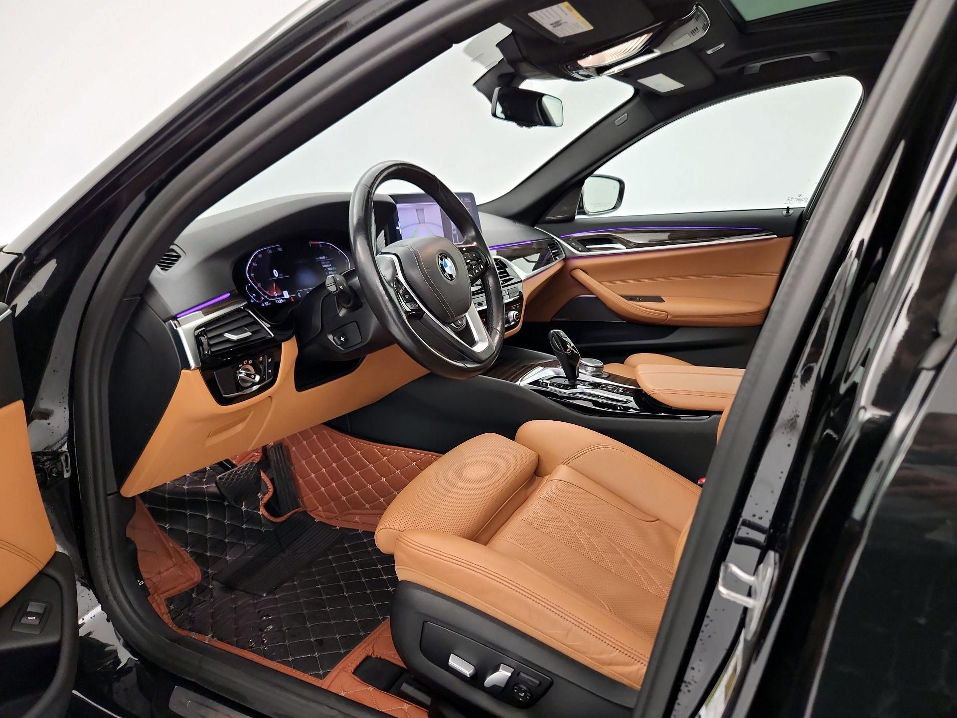 Thumbnail: 2021 BMW 5 Series - 11