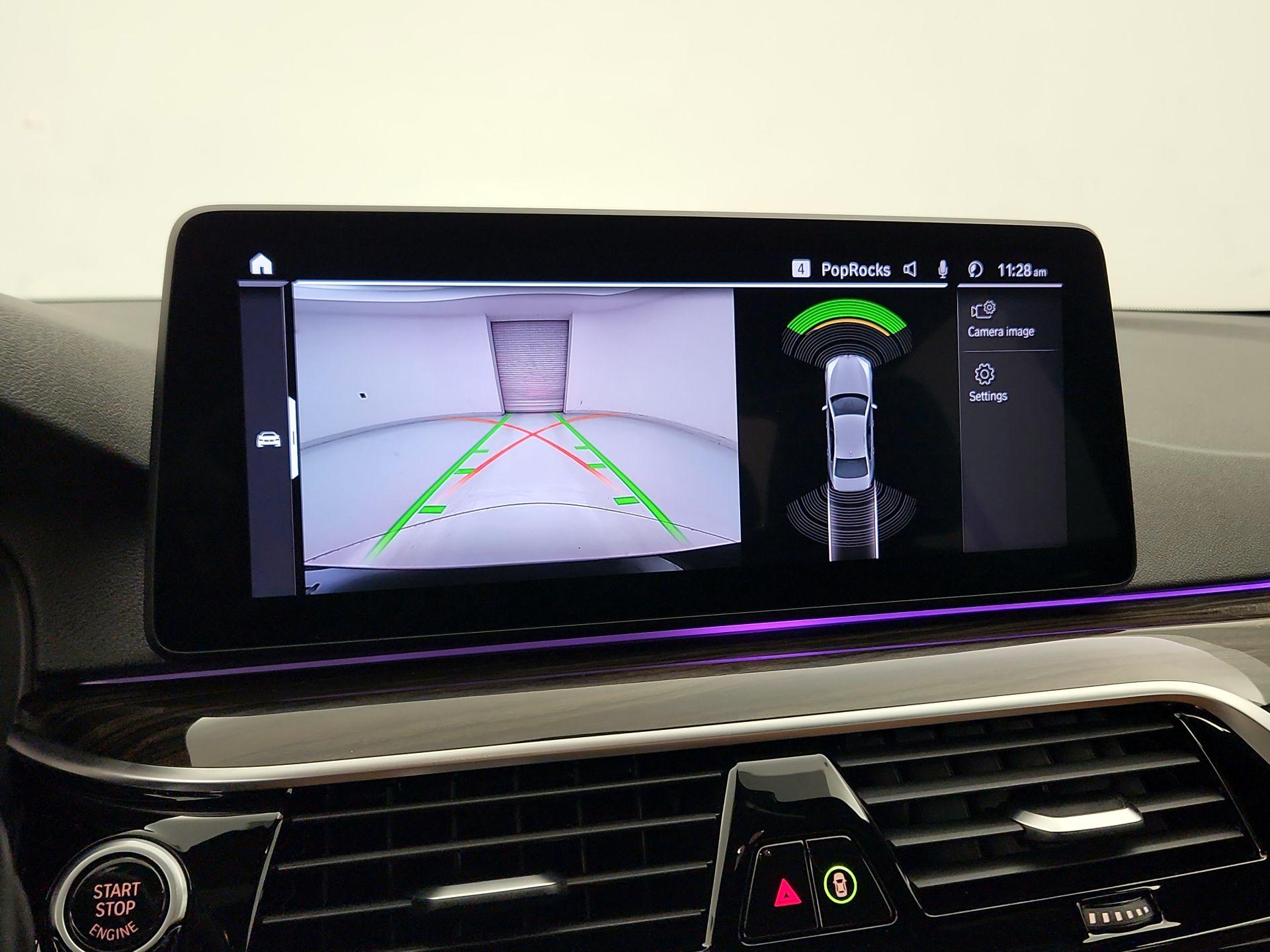 Thumbnail: 2021 BMW 5 Series - 14