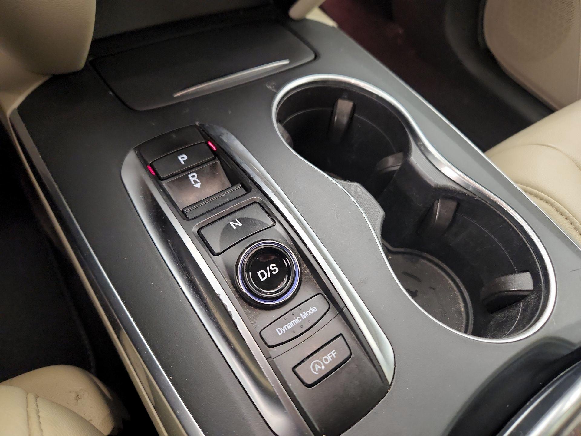 Thumbnail: 2020 Acura MDX - 17