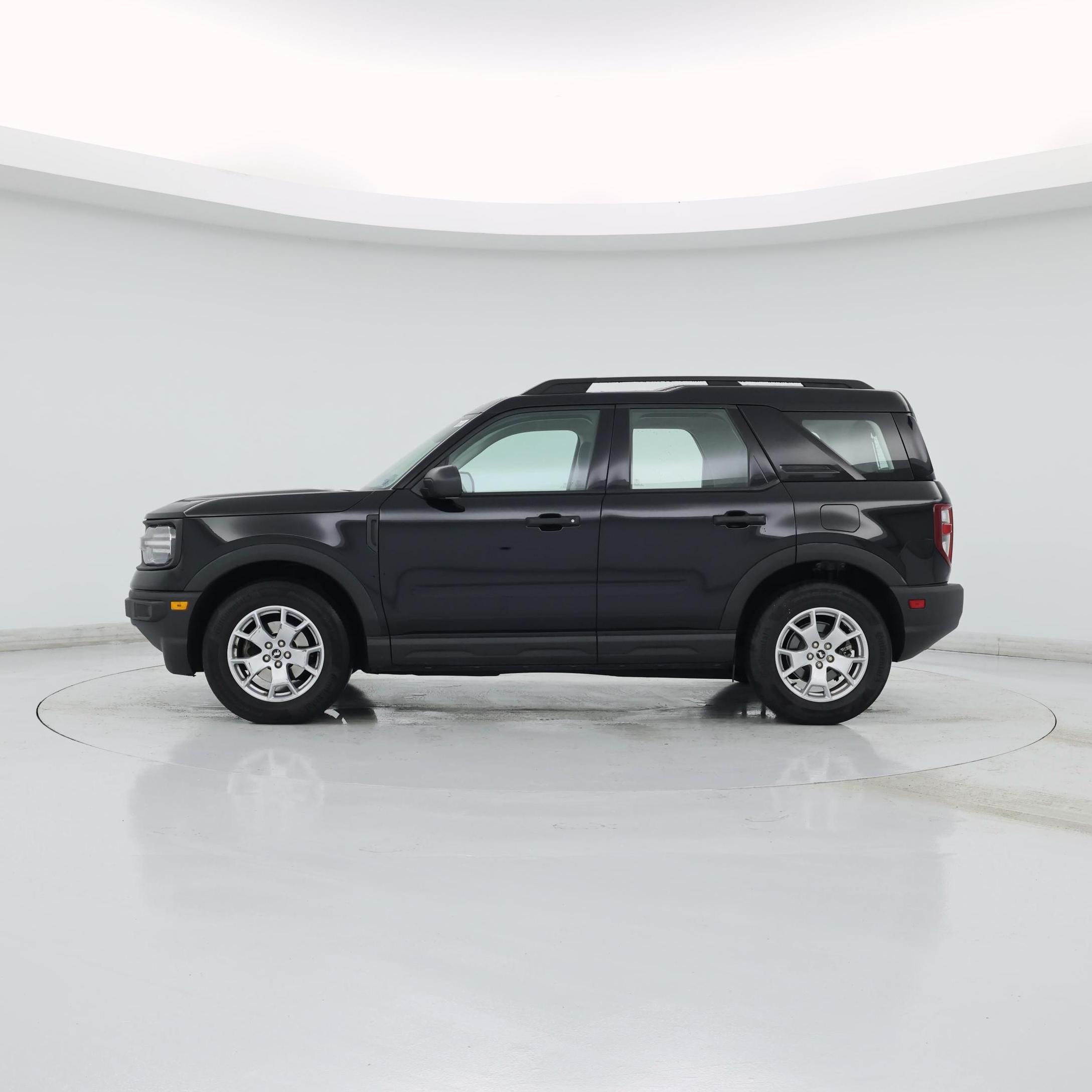 Thumbnail: 2021 Ford Bronco Sport - 3