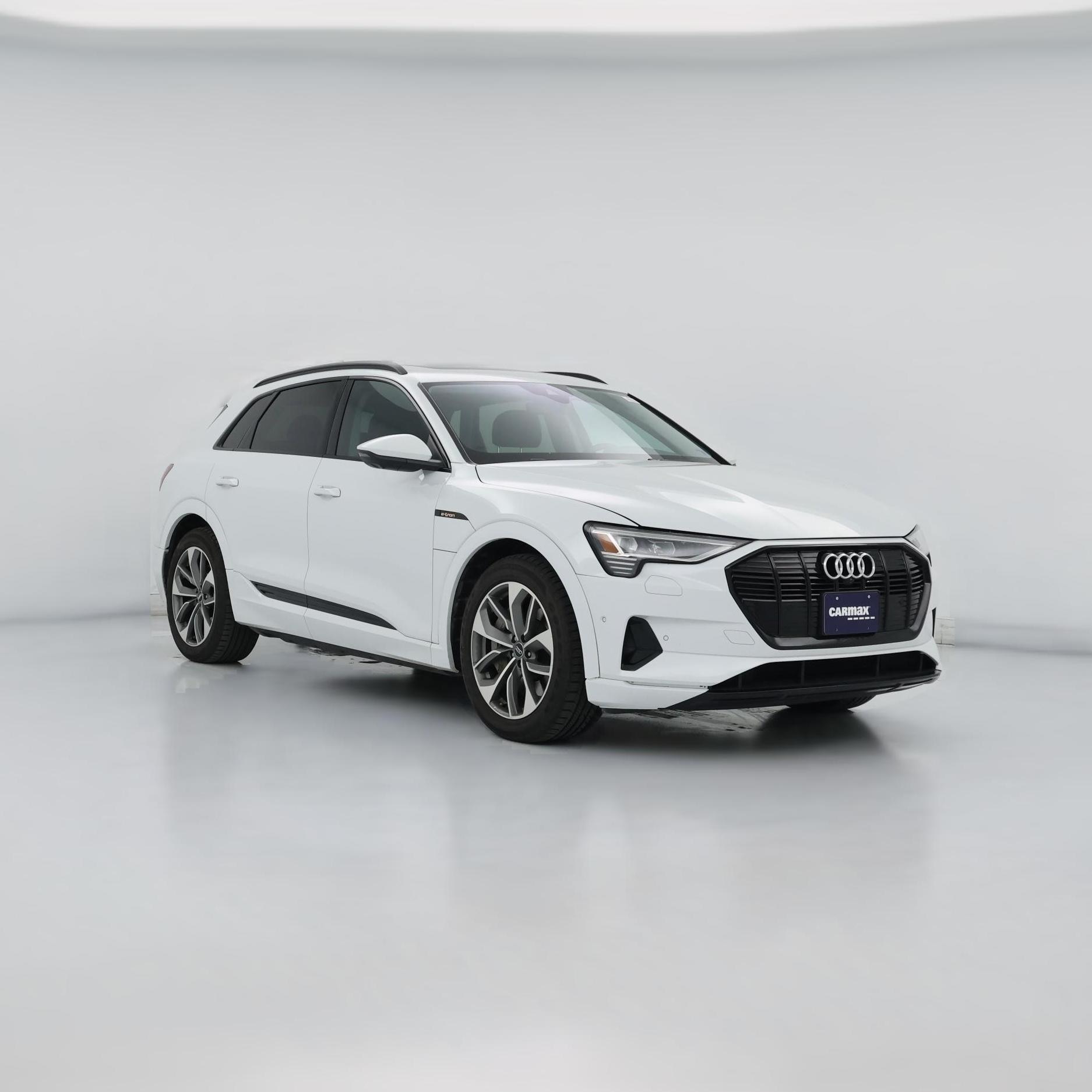 Thumbnail: 2021 Audi e-tron - 1