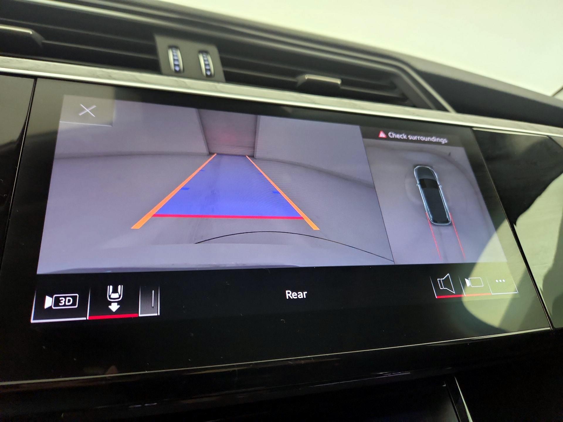 Thumbnail: 2021 Audi e-tron - 14