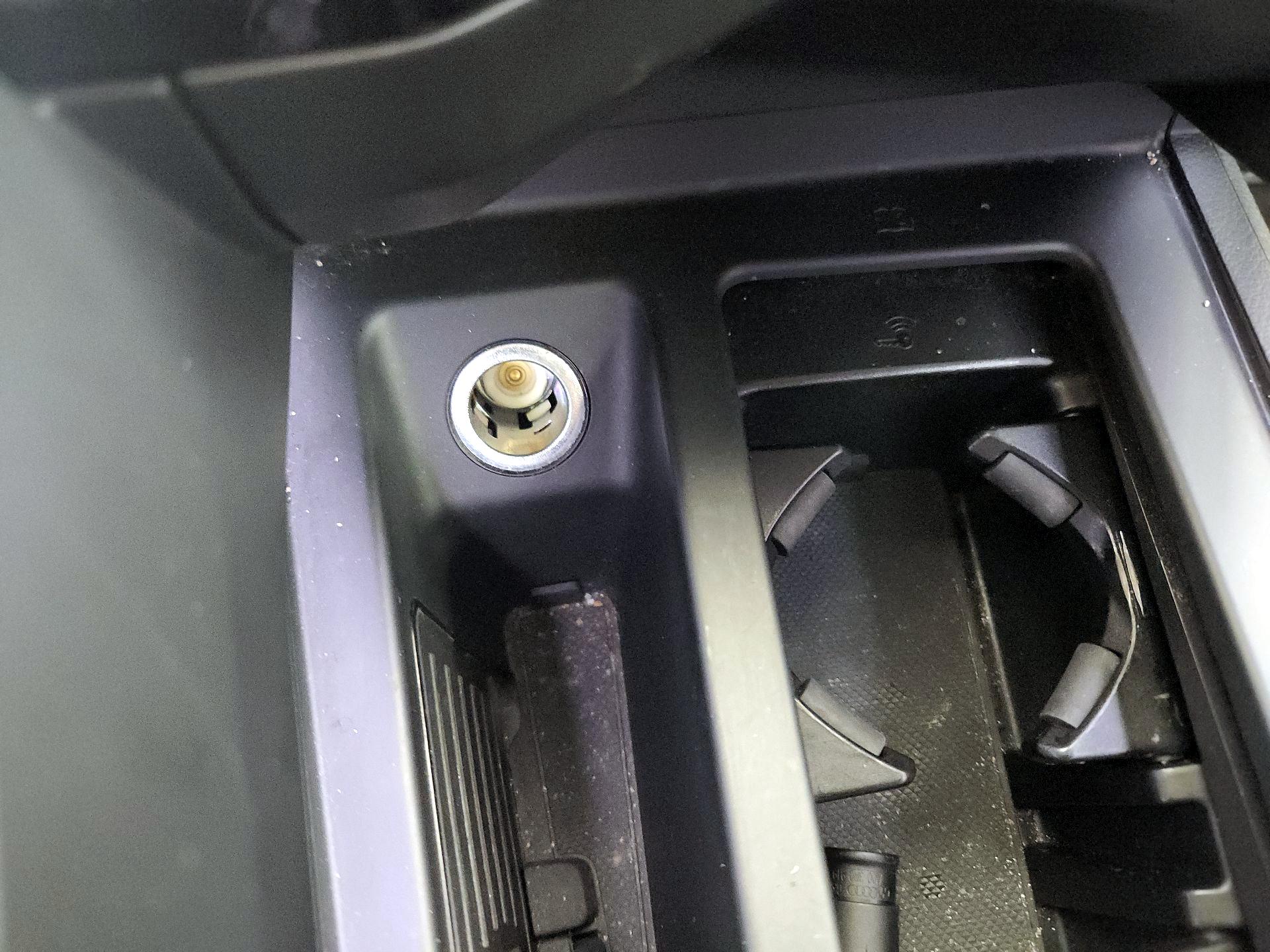 Thumbnail: 2021 Audi e-tron - 18