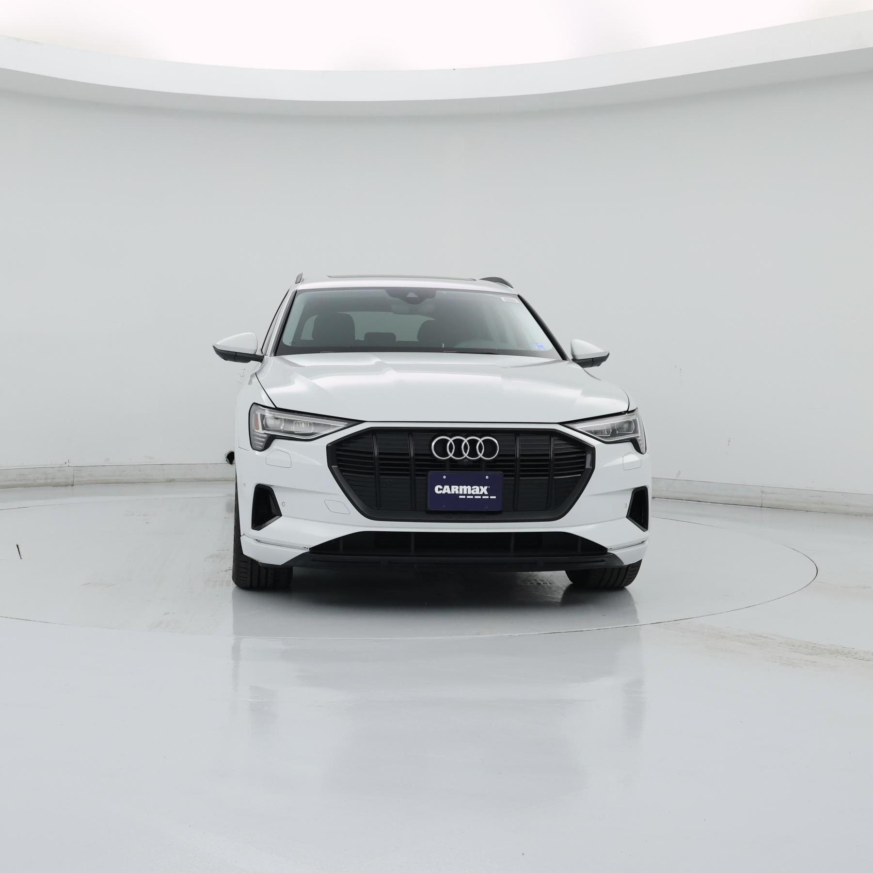 Thumbnail: 2021 Audi e-tron - 5