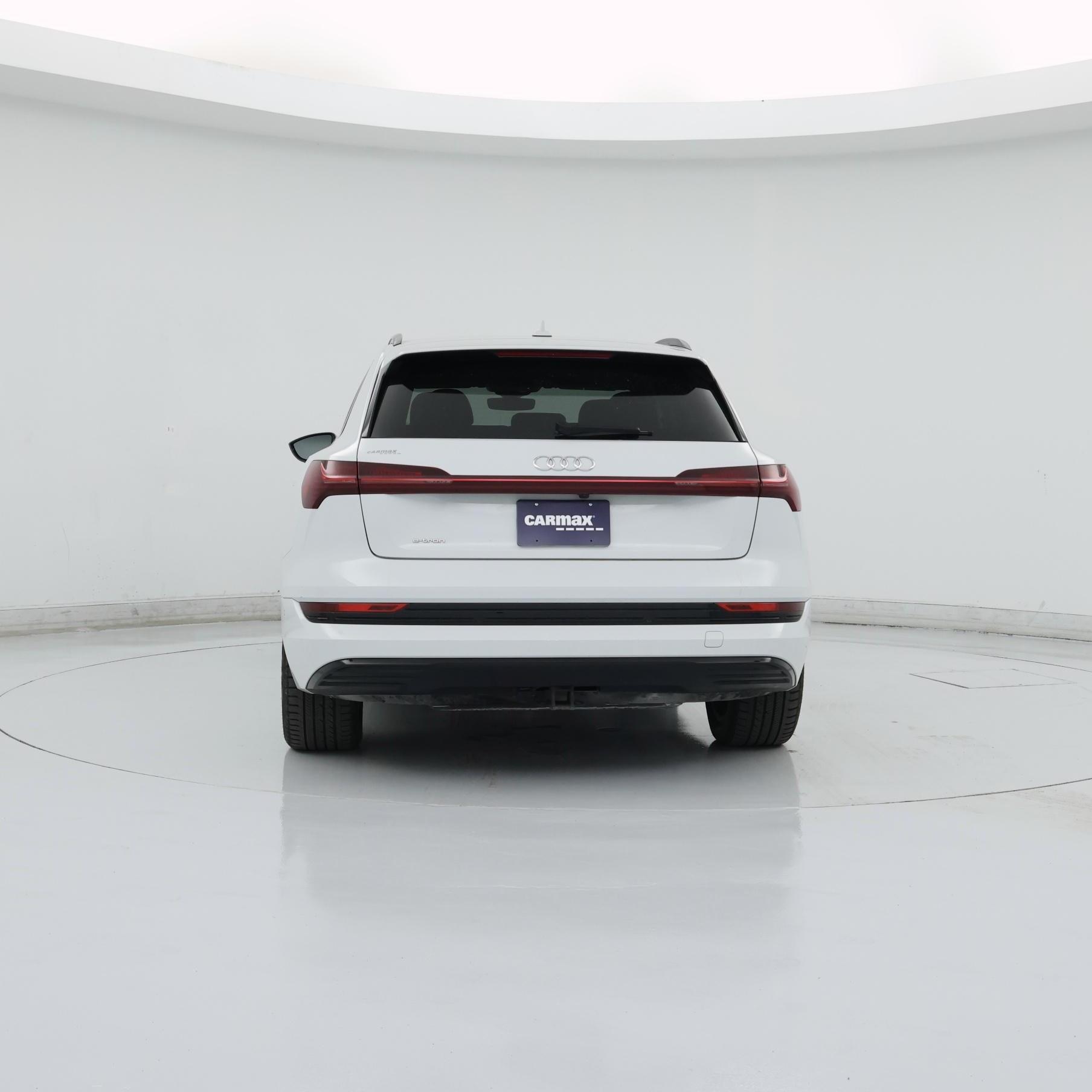 Thumbnail: 2021 Audi e-tron - 6