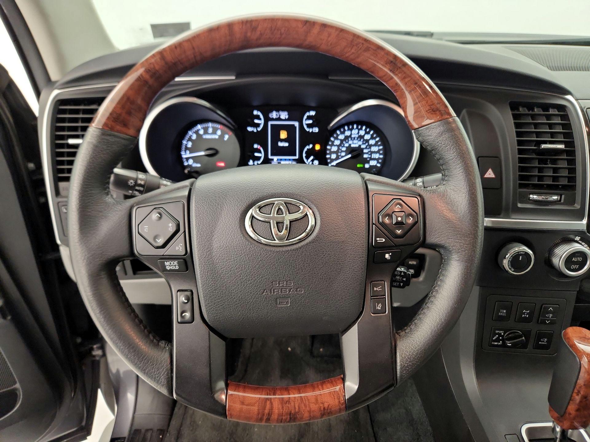 Thumbnail: 2018 Toyota Sequoia - 10