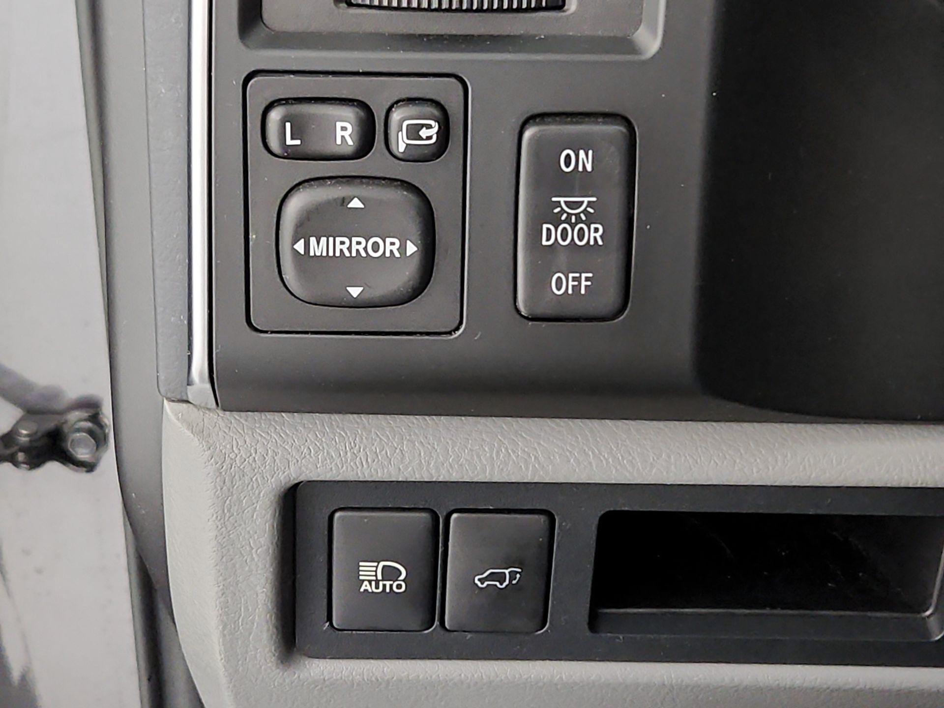 Thumbnail: 2018 Toyota Sequoia - 13