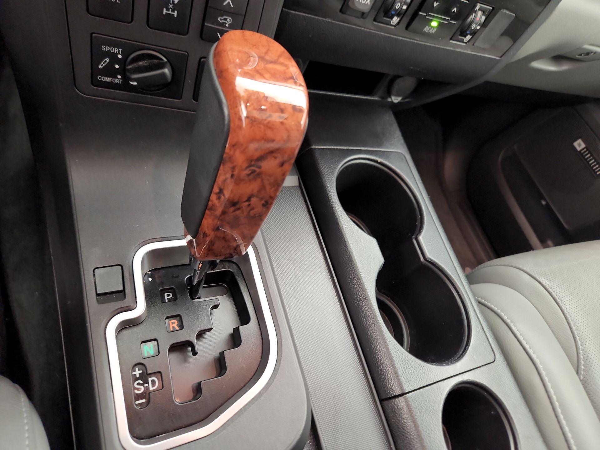 Thumbnail: 2018 Toyota Sequoia - 17