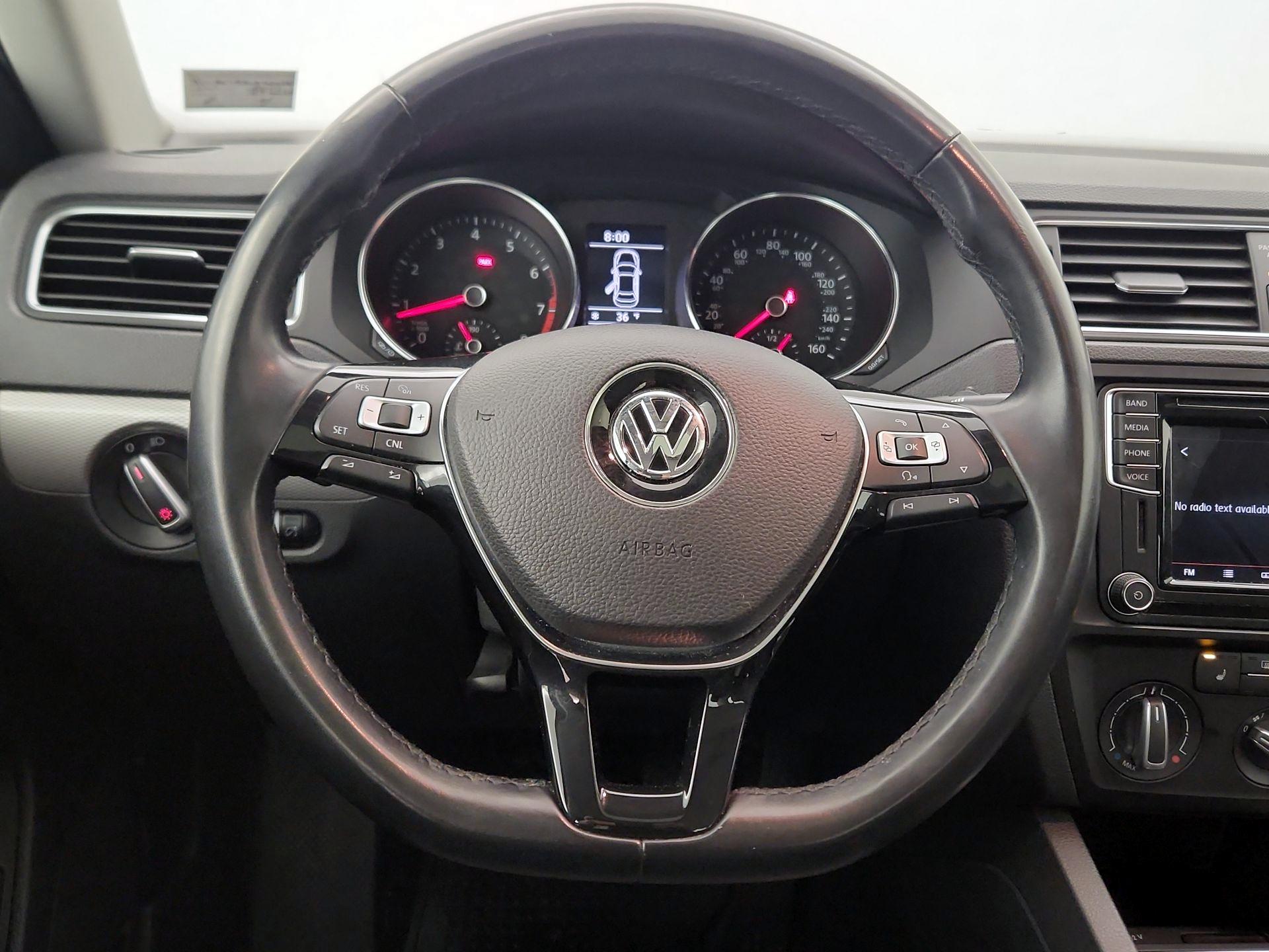 Thumbnail: 2017 Volkswagen Jetta - 10