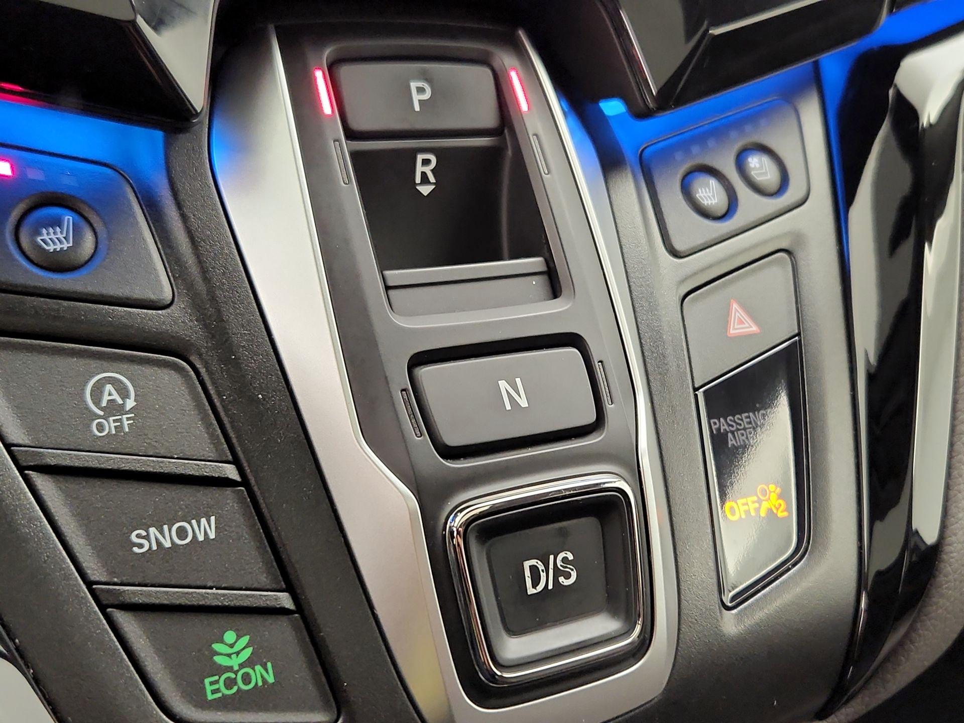 Thumbnail: 2019 Honda Odyssey - 18