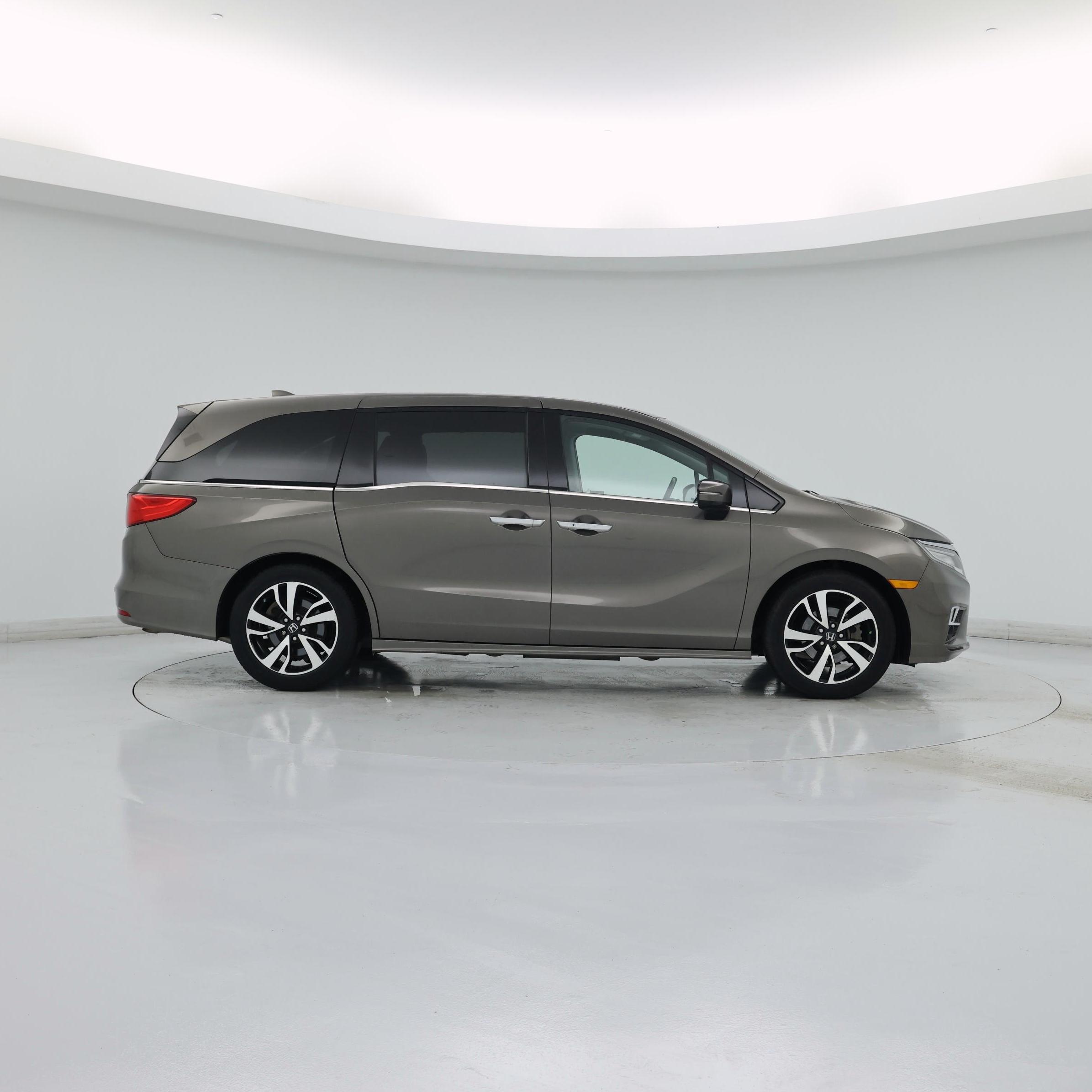 Thumbnail: 2019 Honda Odyssey - 7