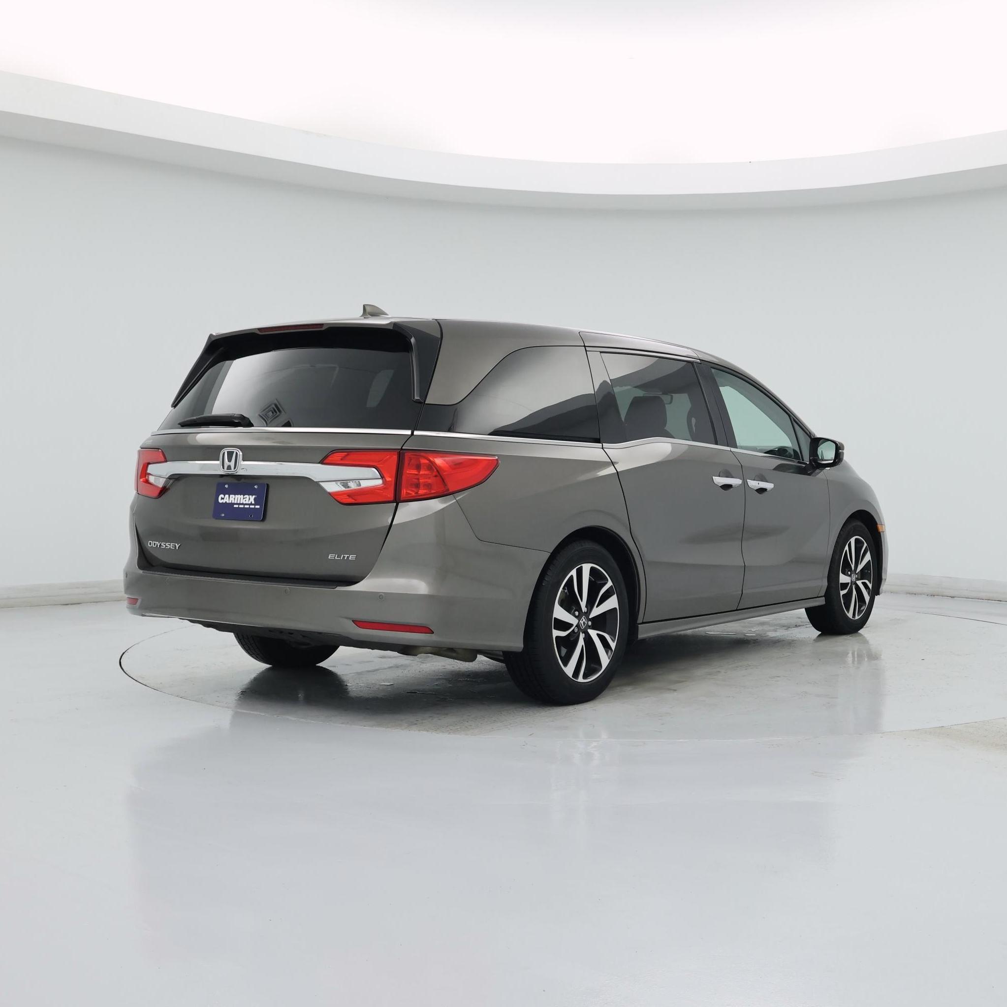 Thumbnail: 2019 Honda Odyssey - 8