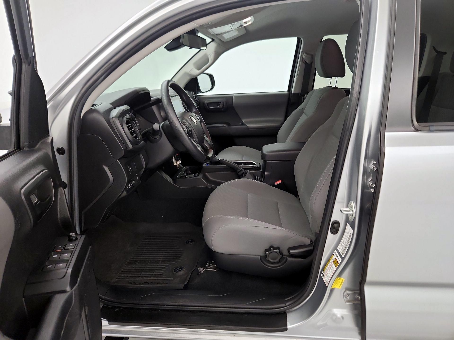 Thumbnail: 2022 Toyota Tacoma - 11