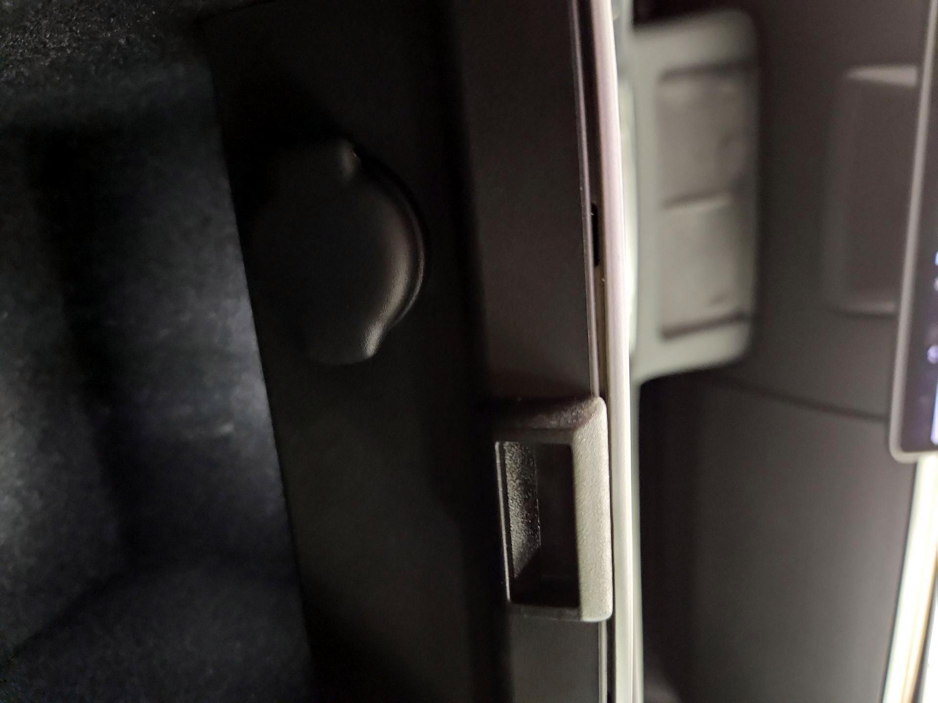 Thumbnail: 2023 Tesla Model 3 - 17