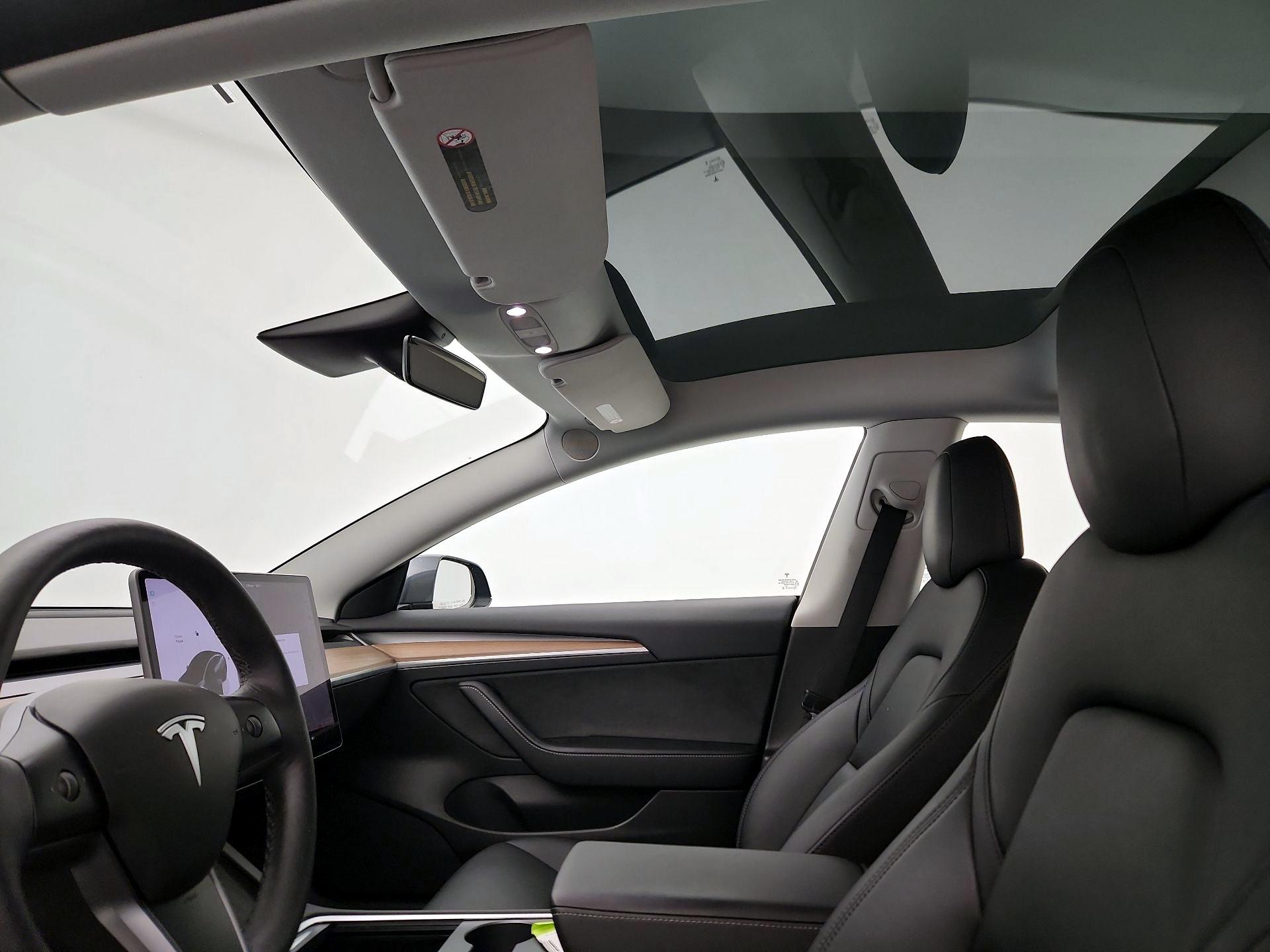 Thumbnail: 2023 Tesla Model 3 - 18