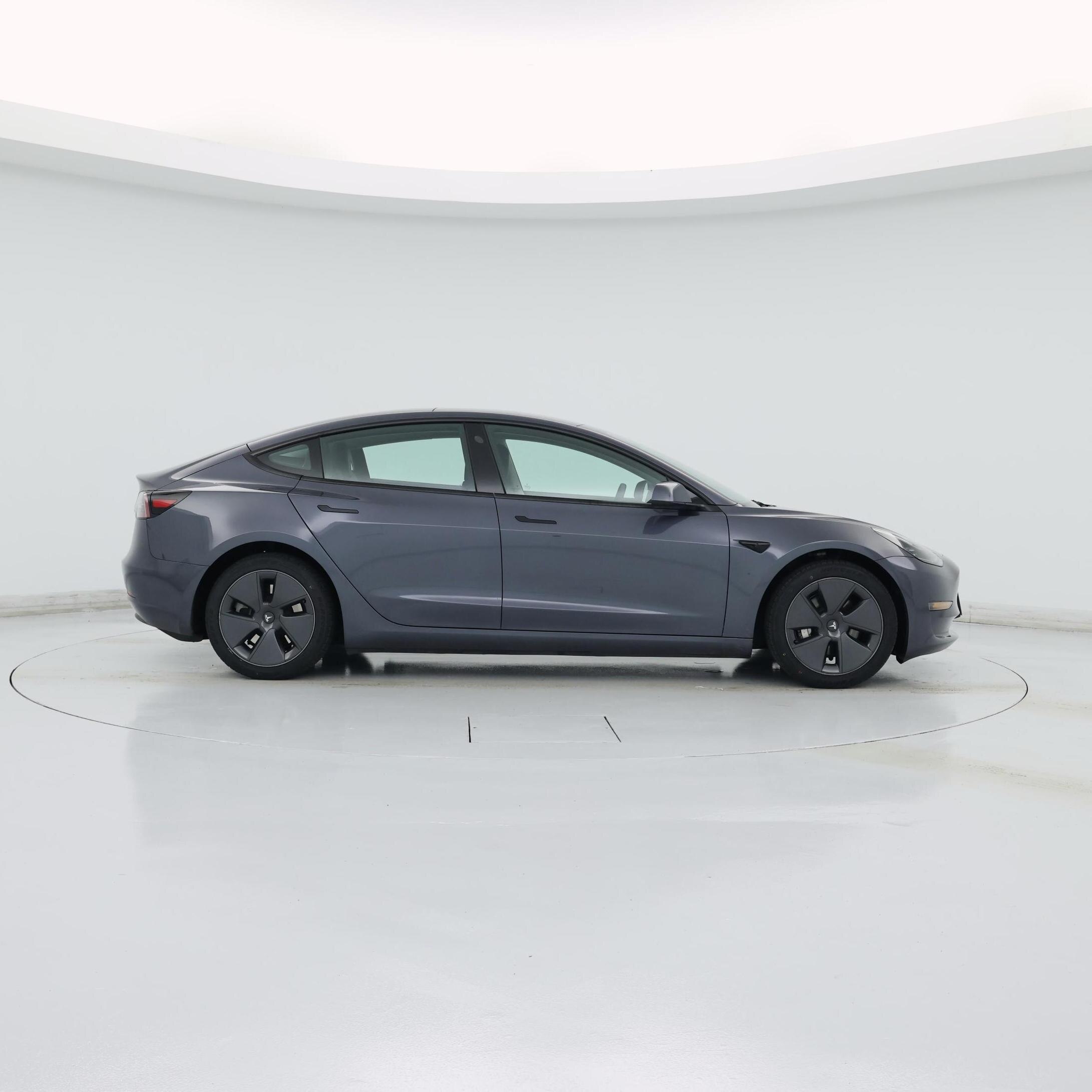 Thumbnail: 2023 Tesla Model 3 - 7