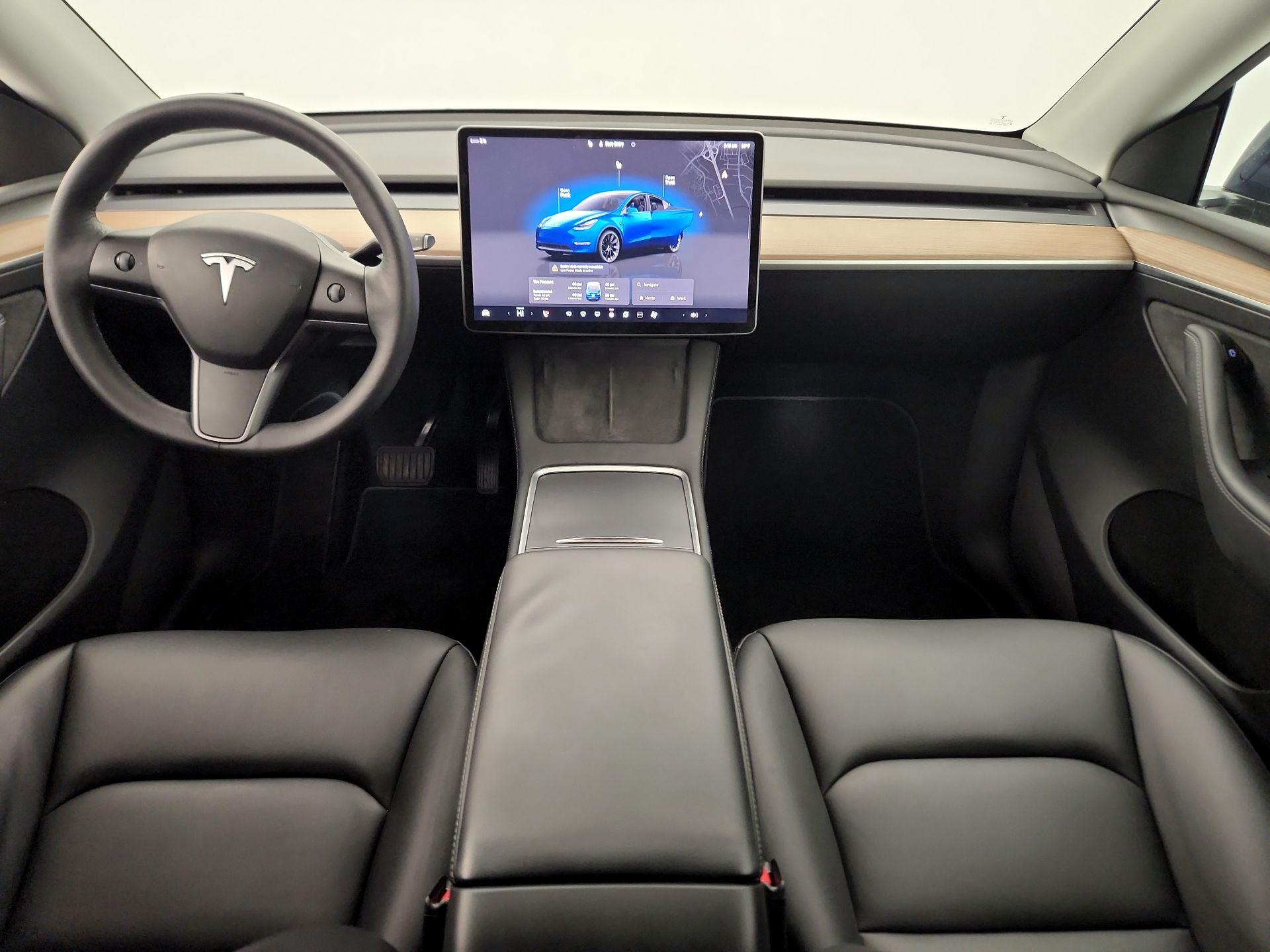 Thumbnail: 2023 Tesla Model Y - 9