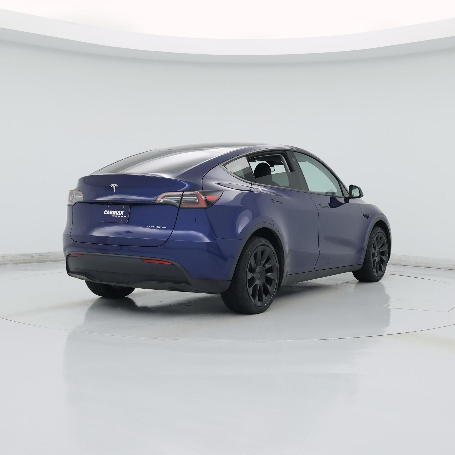 Thumbnail: 2023 Tesla Model Y - 8