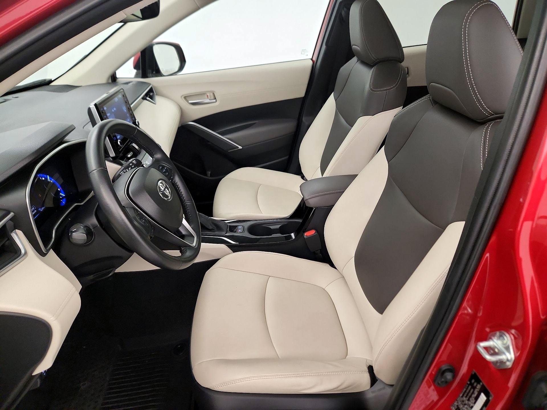 Thumbnail: 2022 Toyota Corolla Cross - 11