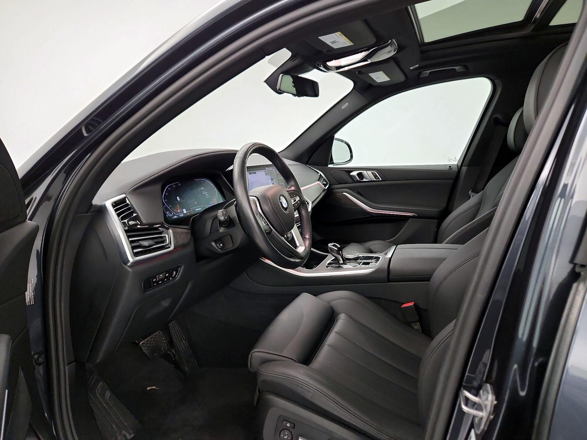 Thumbnail: 2022 BMW X5 - 11