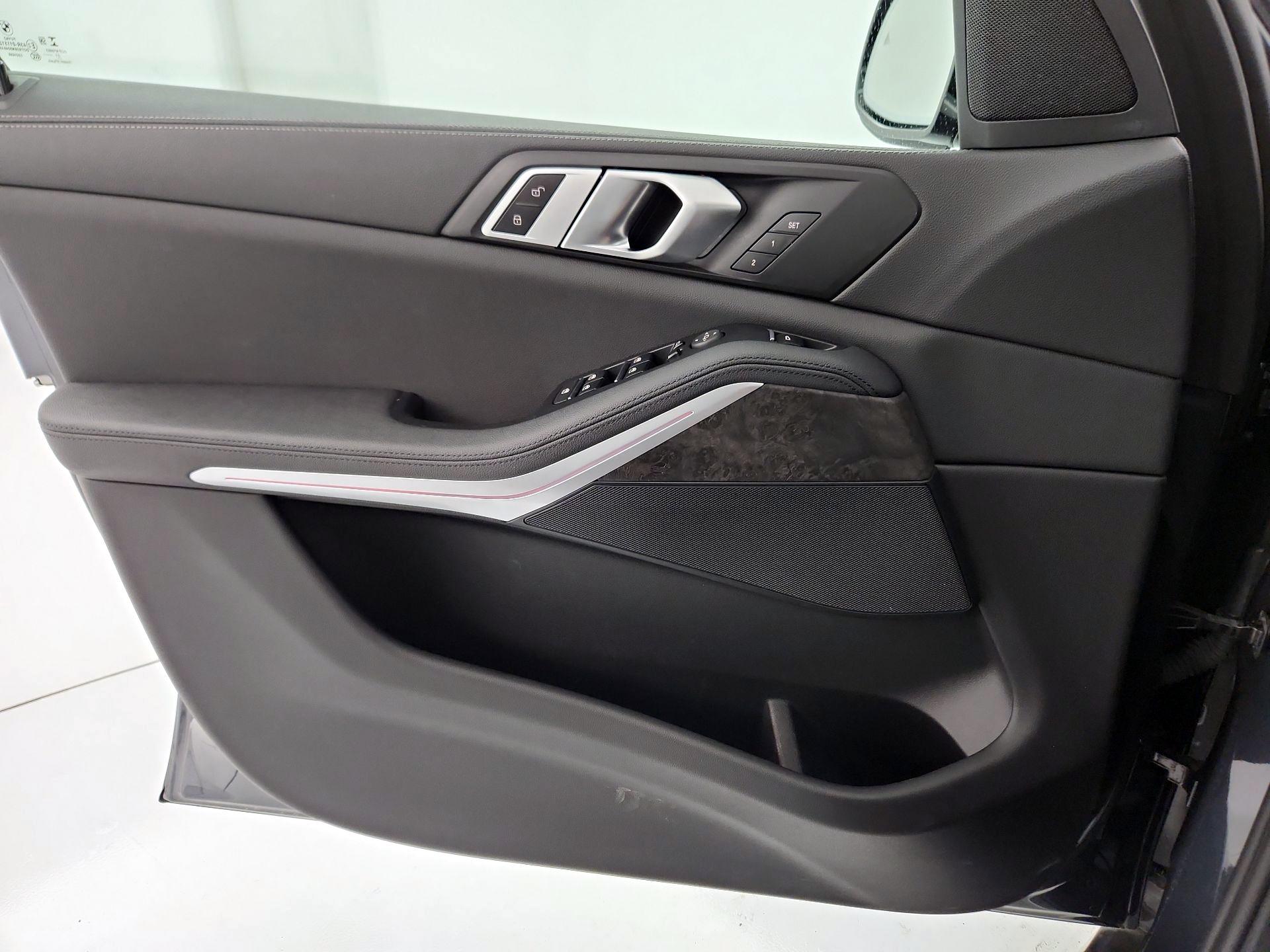 Thumbnail: 2022 BMW X5 - 12