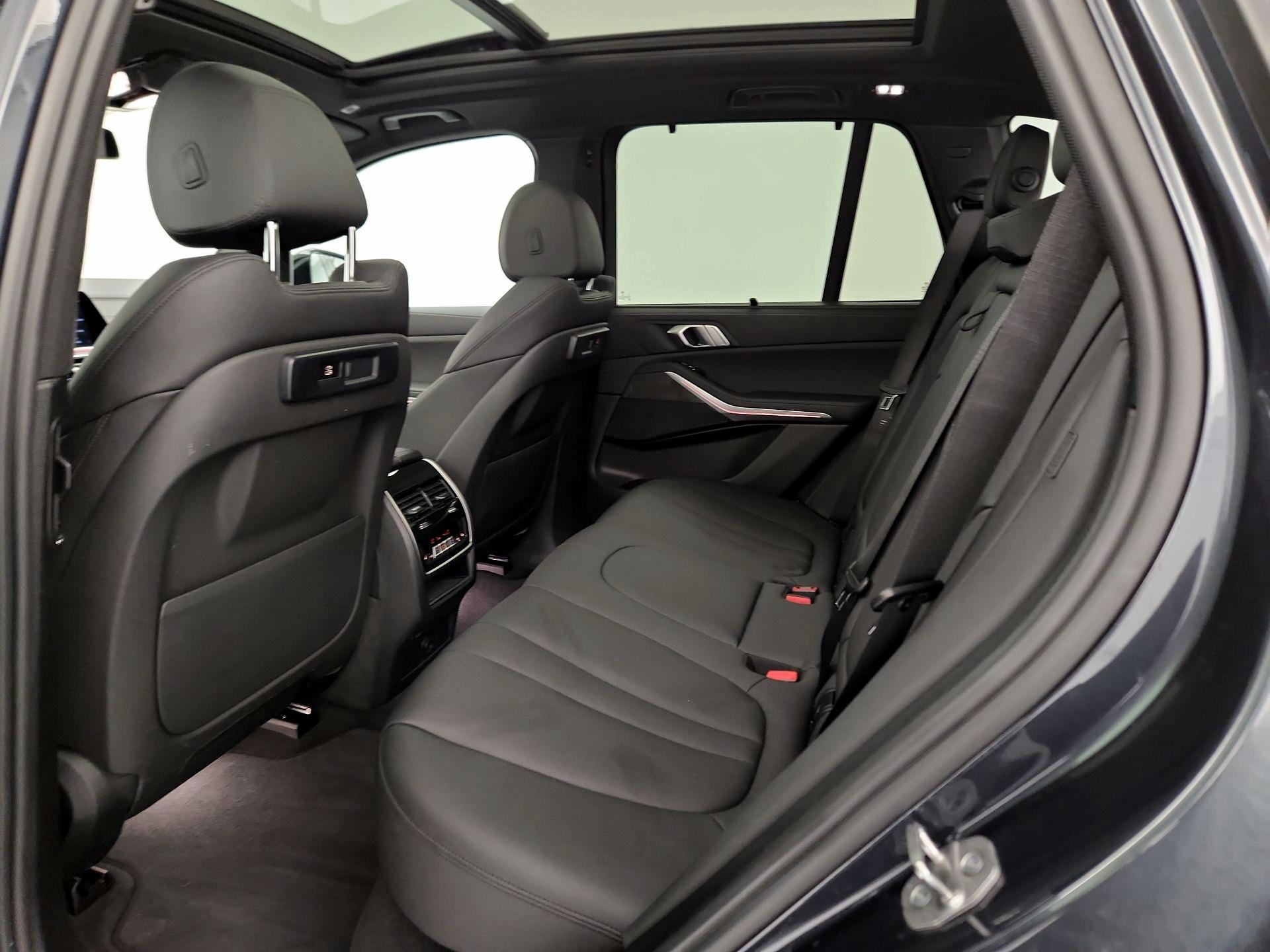 Thumbnail: 2022 BMW X5 - 20