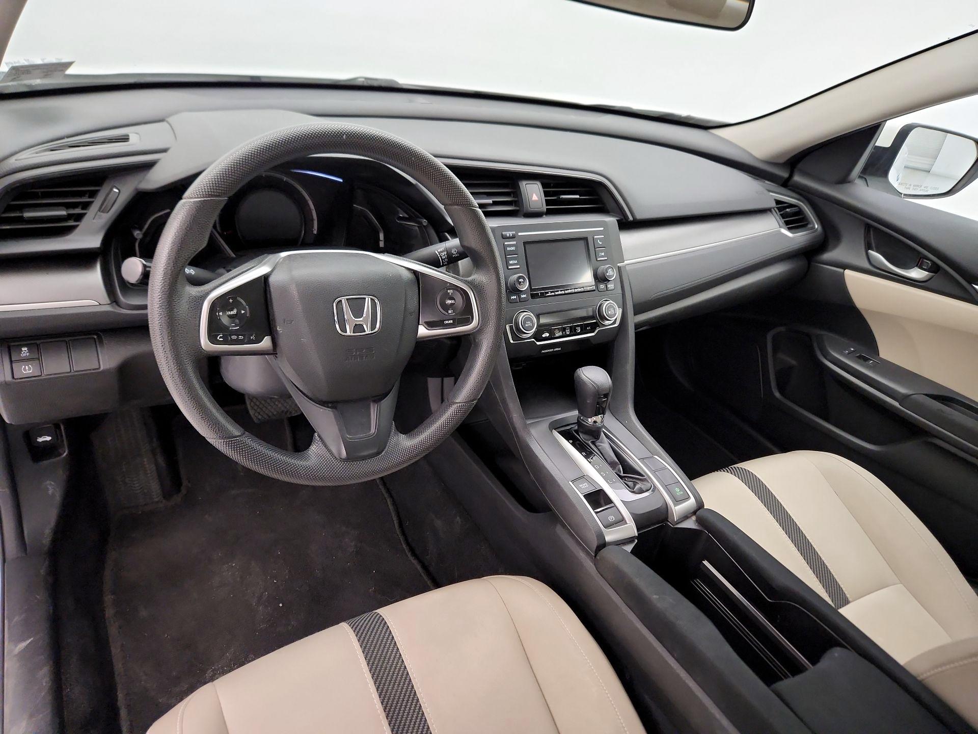 Thumbnail: 2016 Honda Civic - 9