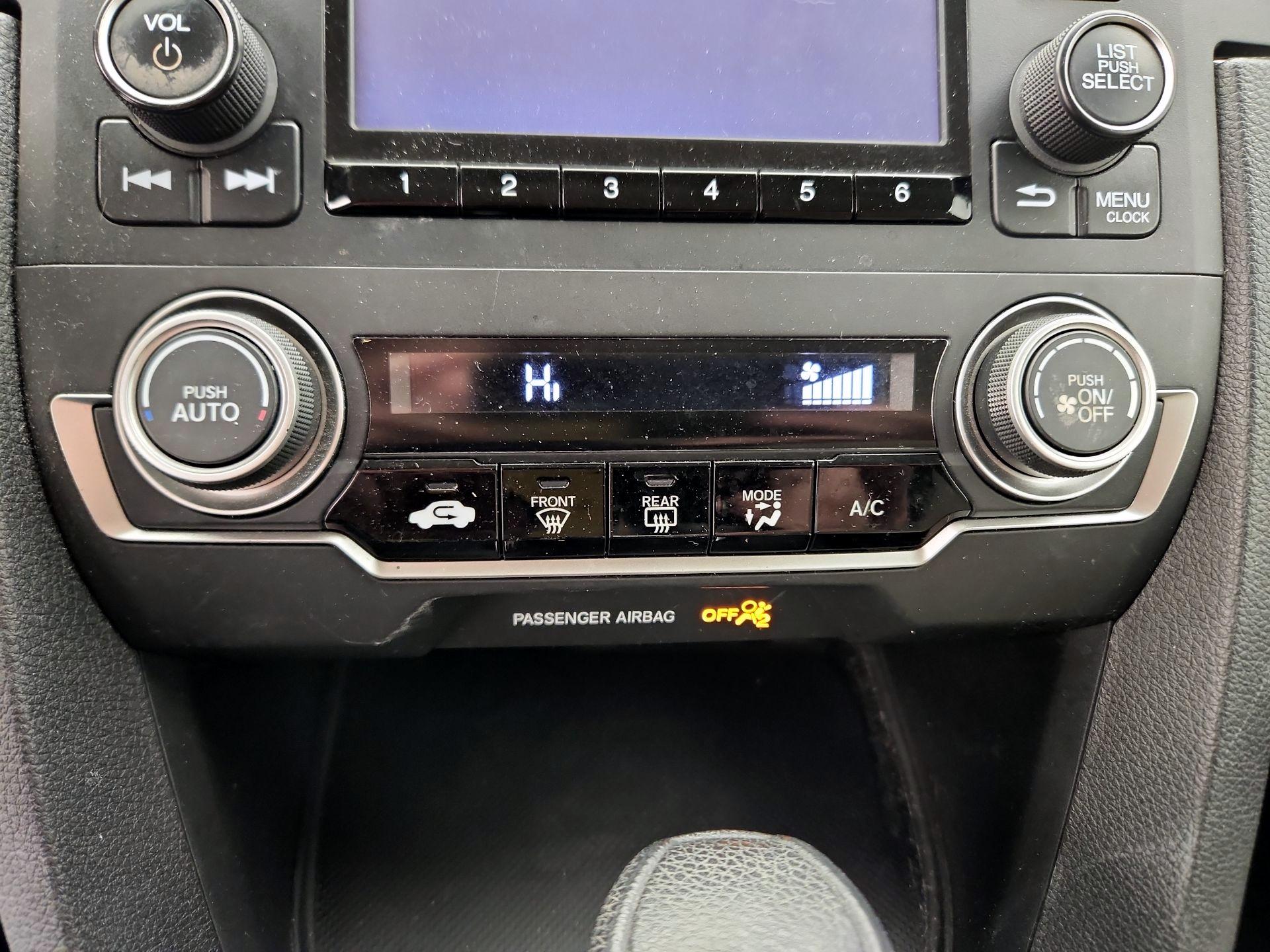 Thumbnail: 2016 Honda Civic - 16