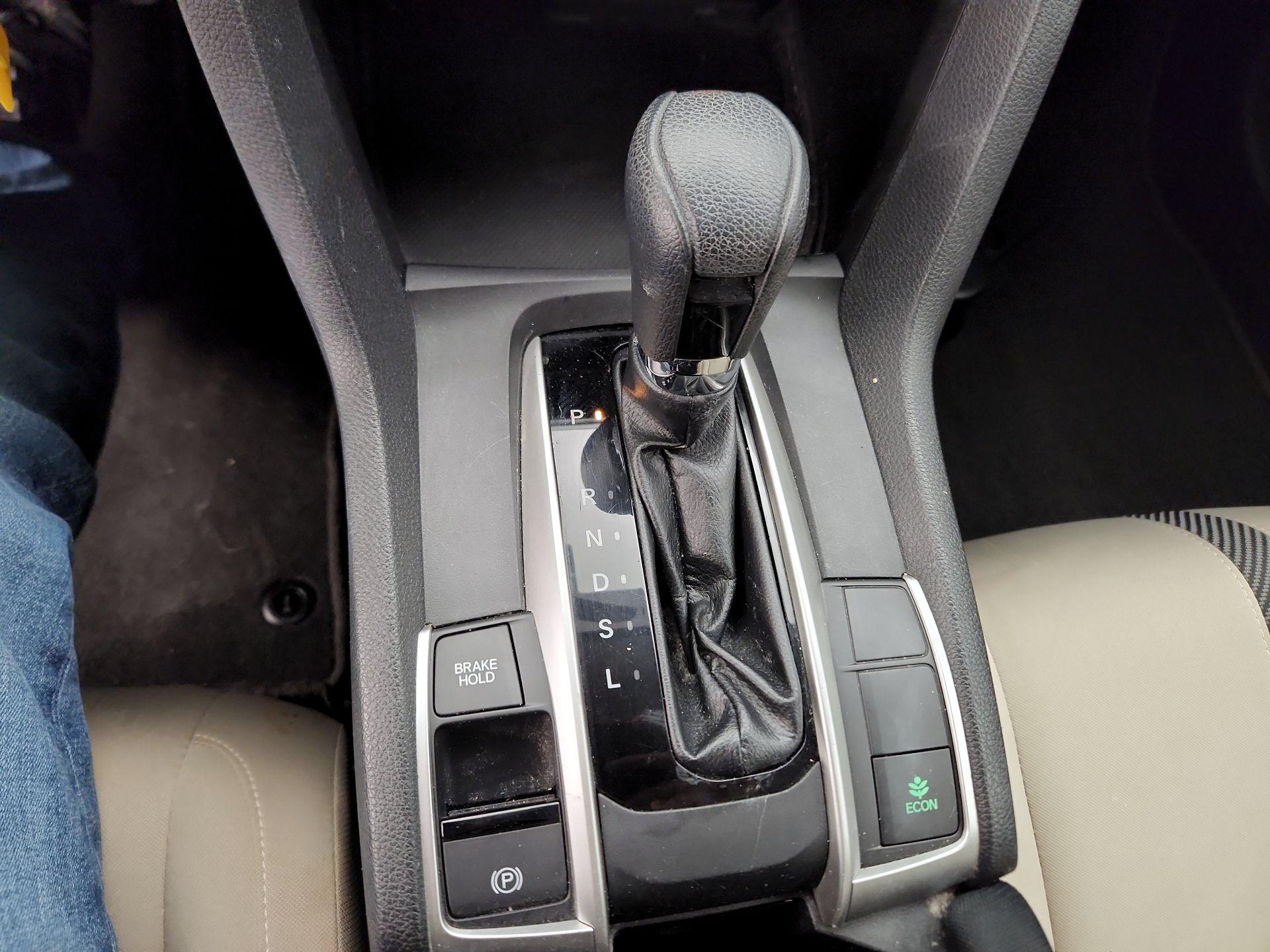 Thumbnail: 2016 Honda Civic - 17