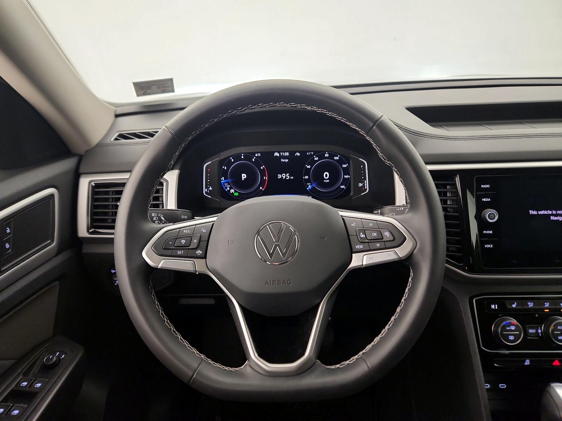 Thumbnail: 2022 Volkswagen Atlas - 10