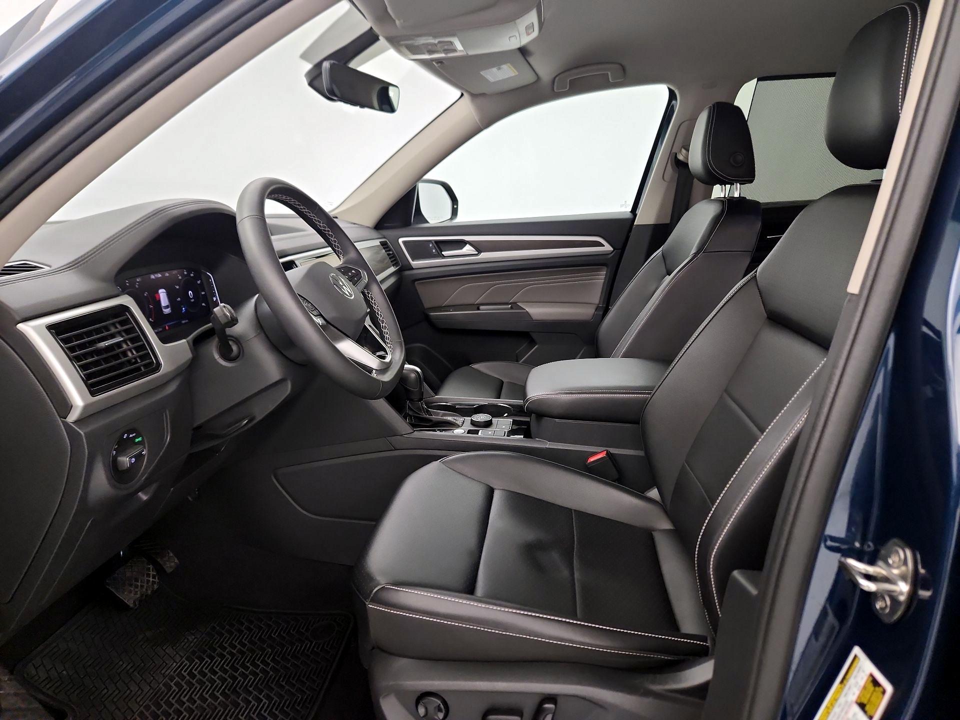 Thumbnail: 2022 Volkswagen Atlas - 11