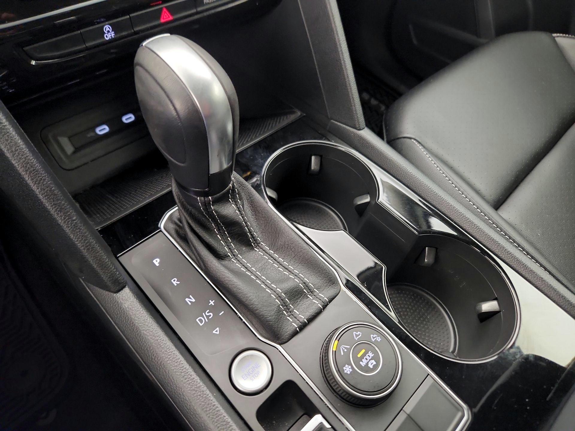 Thumbnail: 2022 Volkswagen Atlas - 17