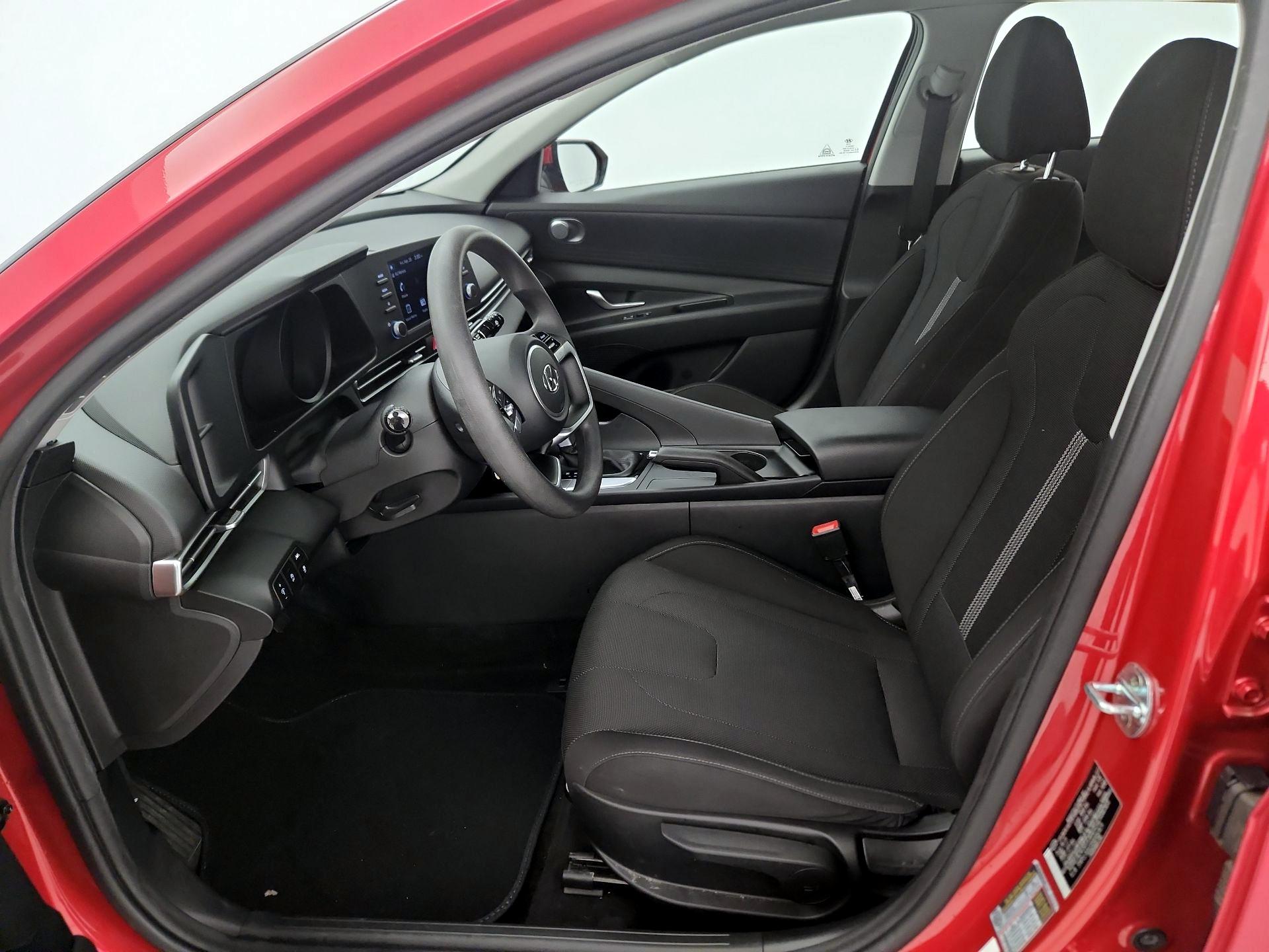 Thumbnail: 2022 Hyundai Elantra - 11