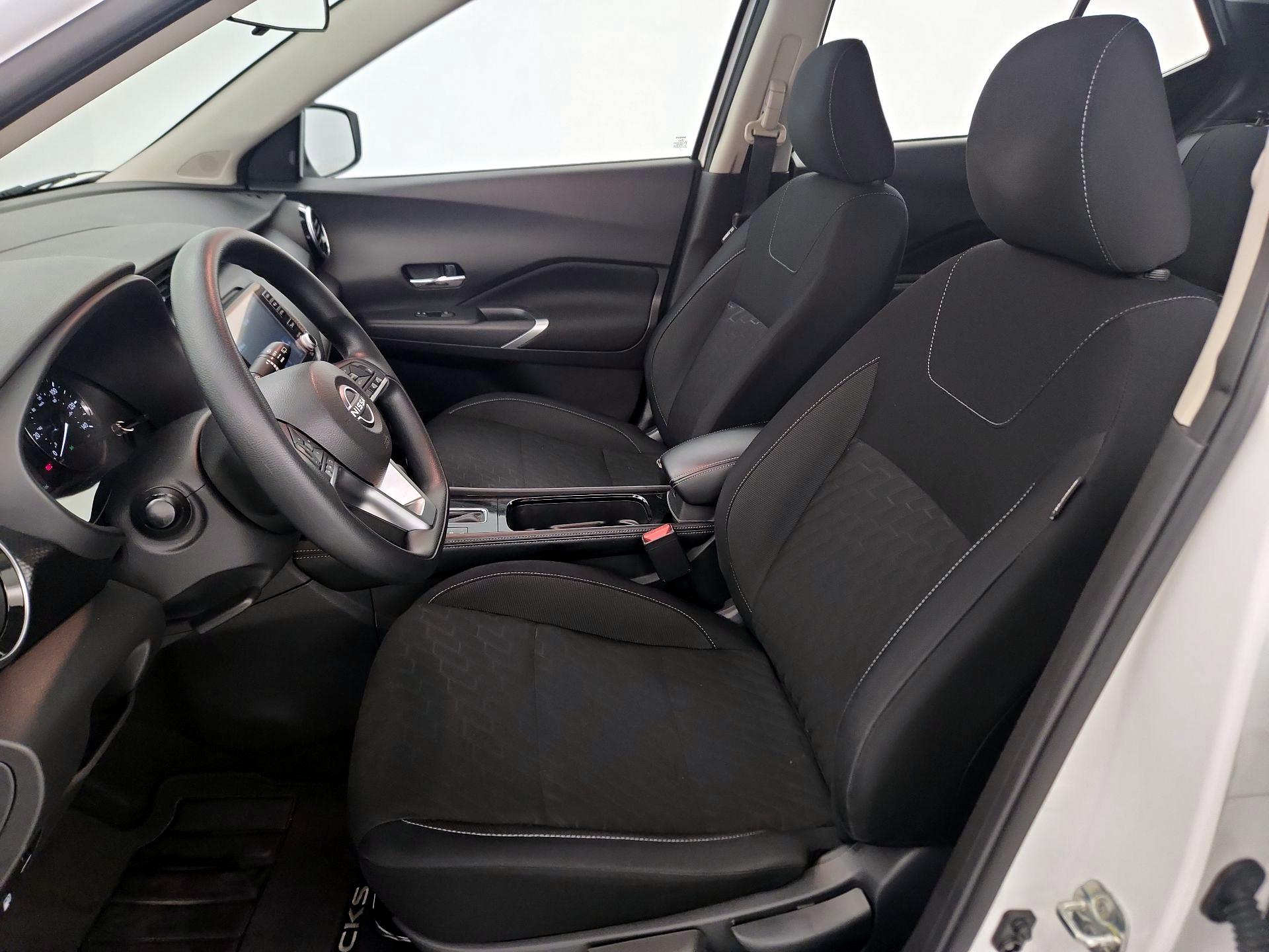 Thumbnail: 2023 Nissan Kicks - 11