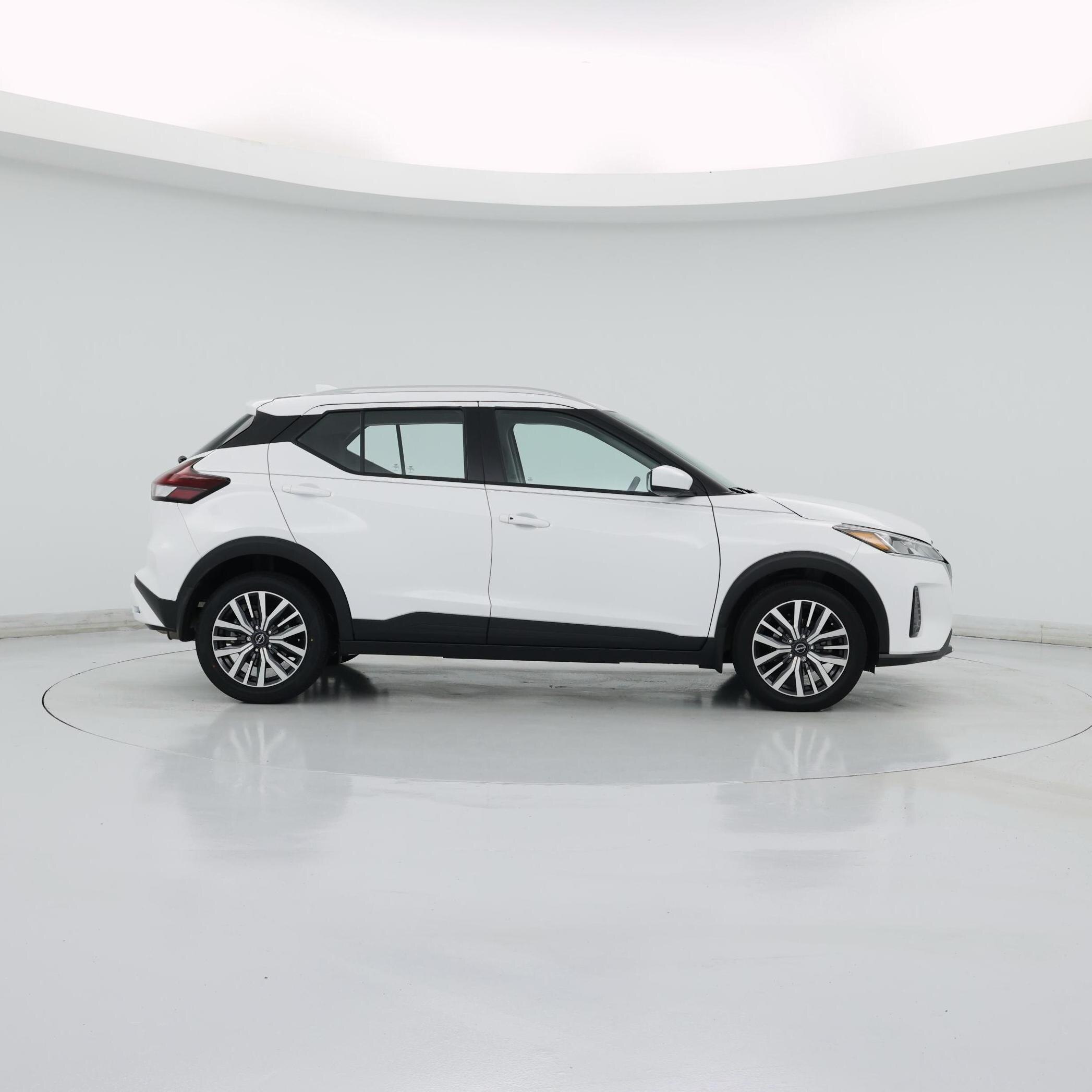 Thumbnail: 2023 Nissan Kicks - 7