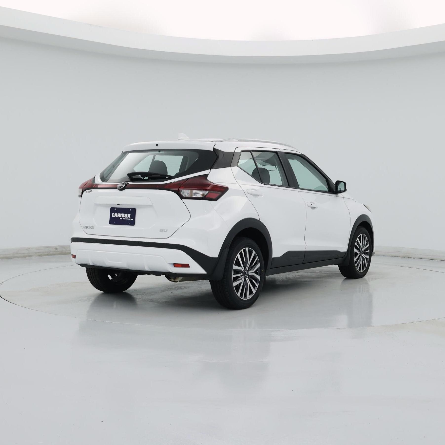 Thumbnail: 2023 Nissan Kicks - 8