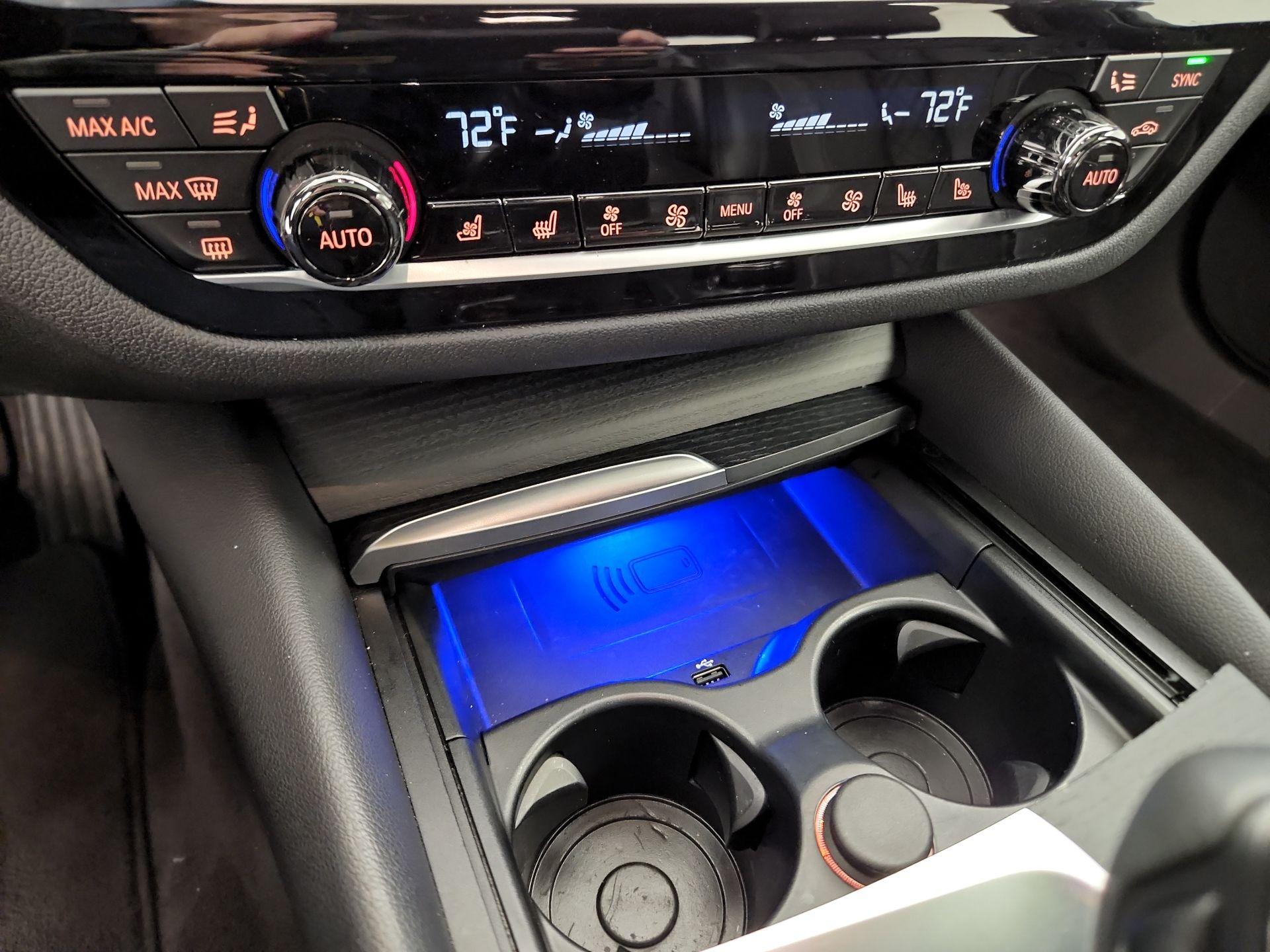 Thumbnail: 2022 BMW 5 Series - 17