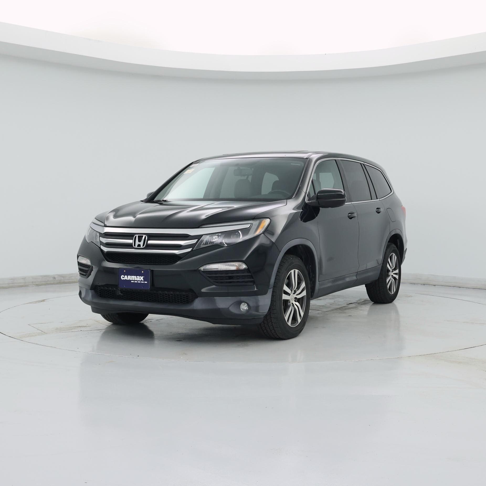 Thumbnail: 2017 Honda Pilot - 4