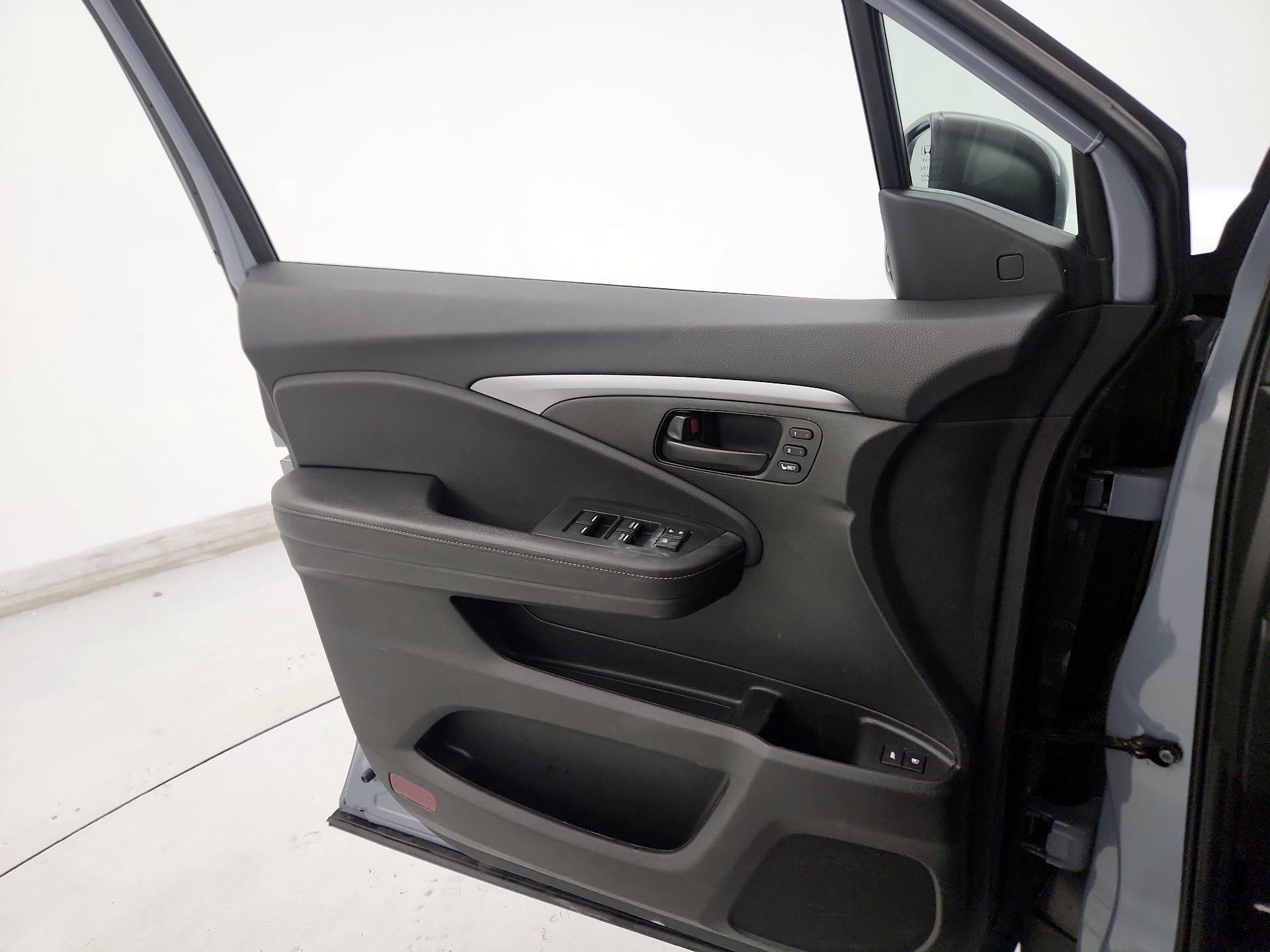 Thumbnail: 2022 Honda Passport - 12