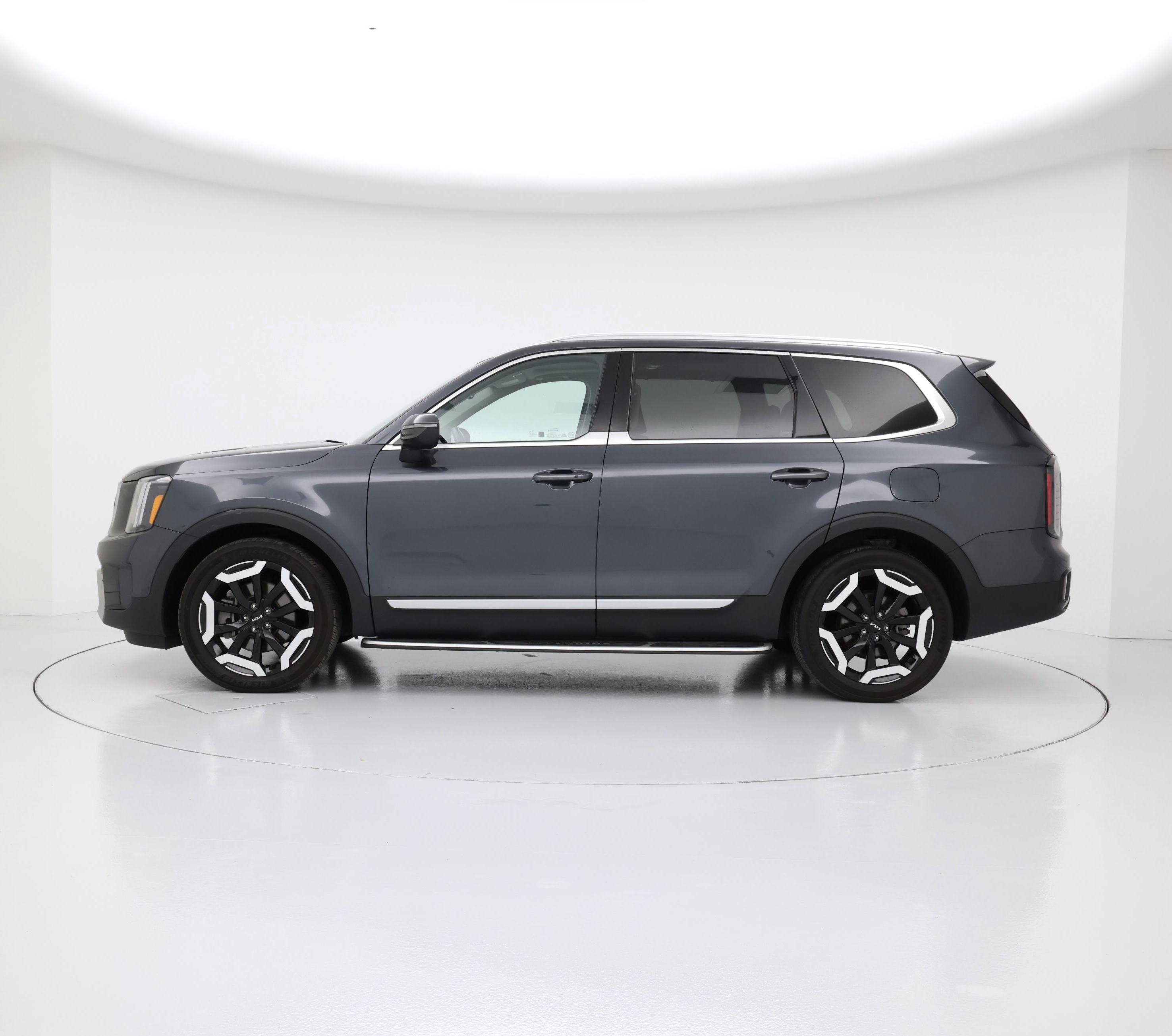 Thumbnail: 2023 Kia Telluride - 3