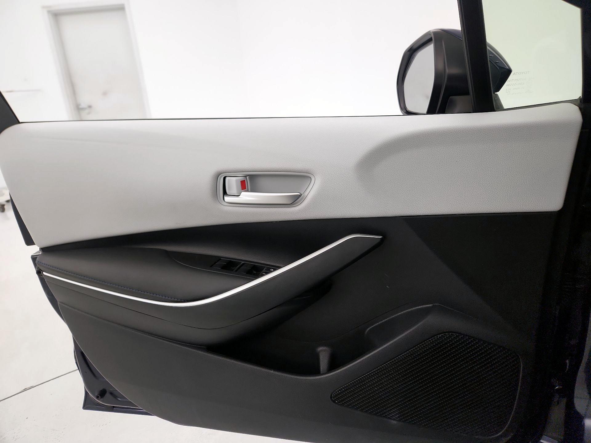 Thumbnail: 2022 Toyota Corolla - 12