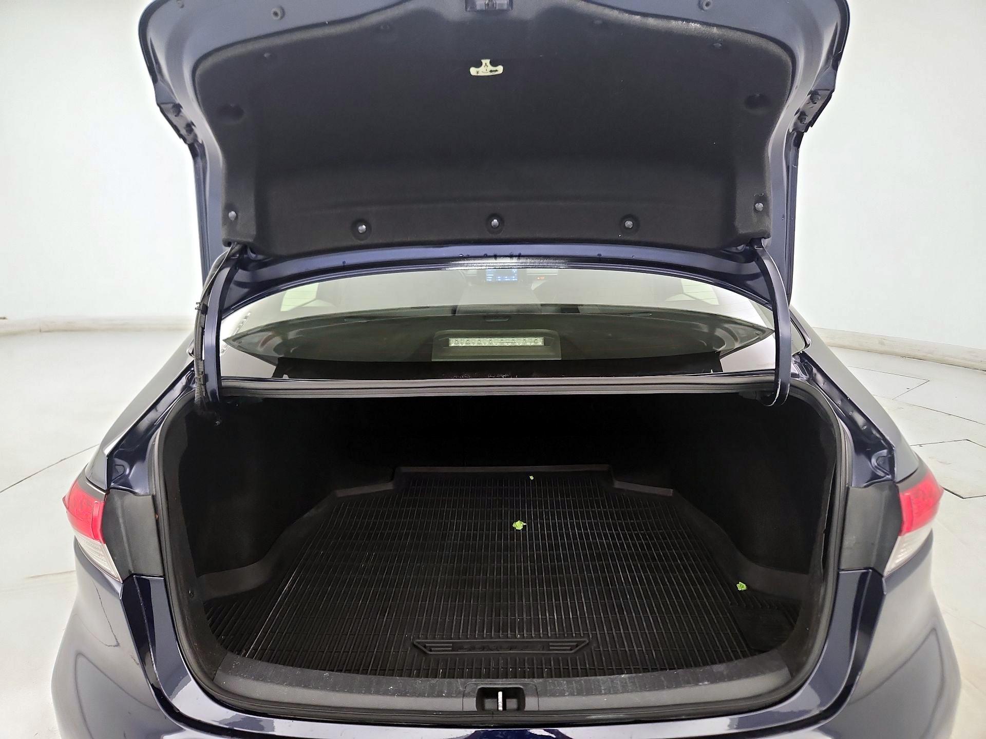 Thumbnail: 2022 Toyota Corolla - 20