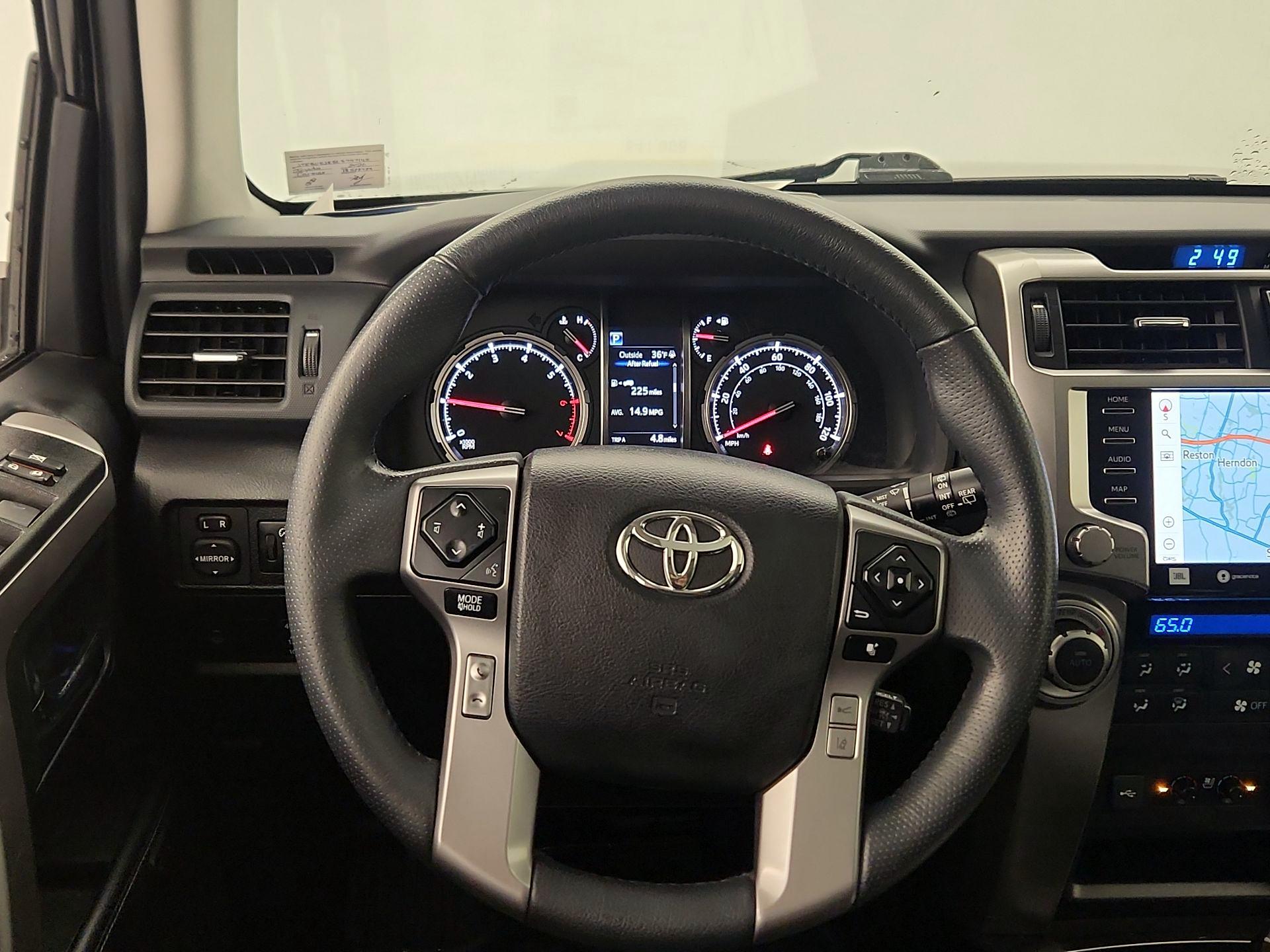 Thumbnail: 2020 Toyota 4Runner - 10