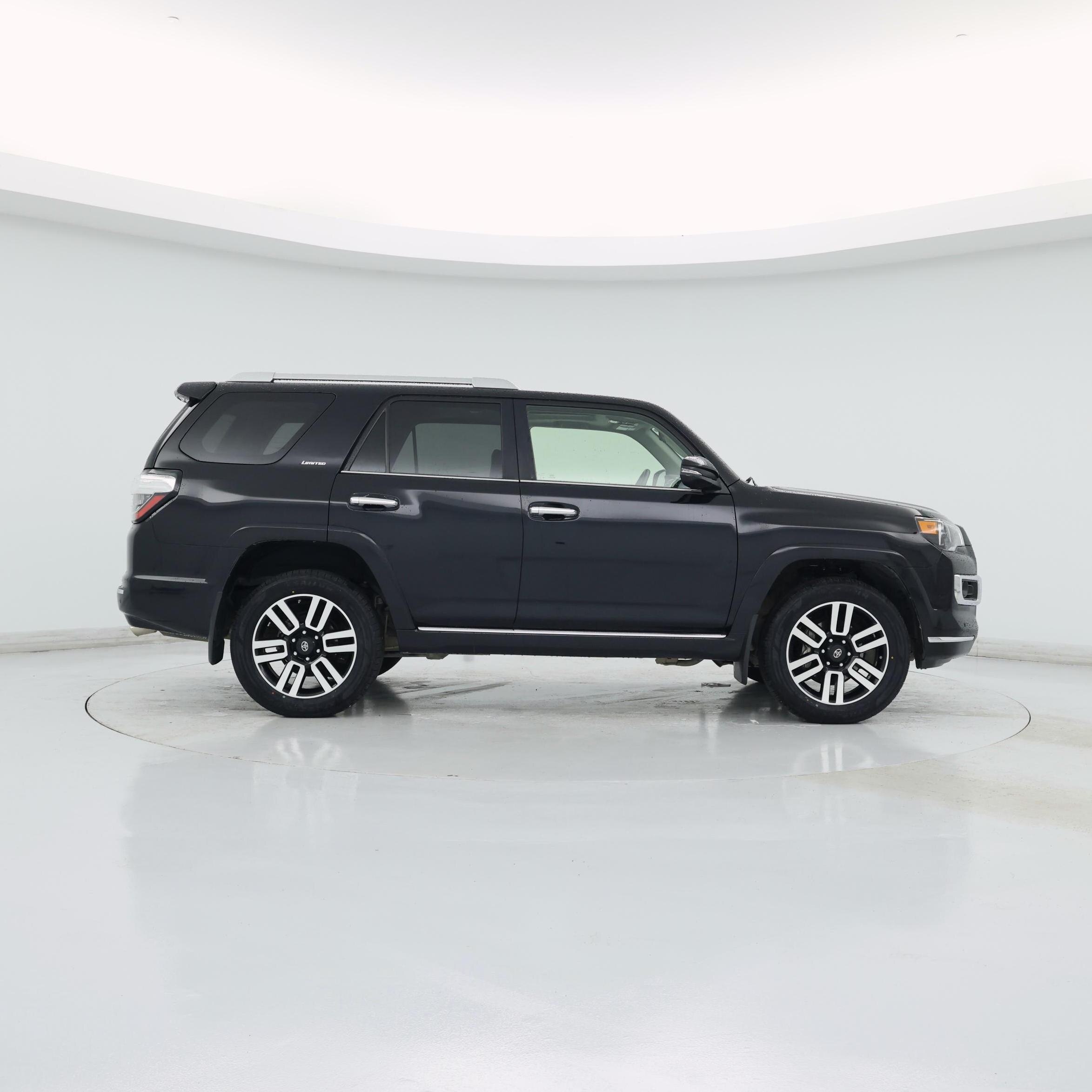 Thumbnail: 2020 Toyota 4Runner - 7