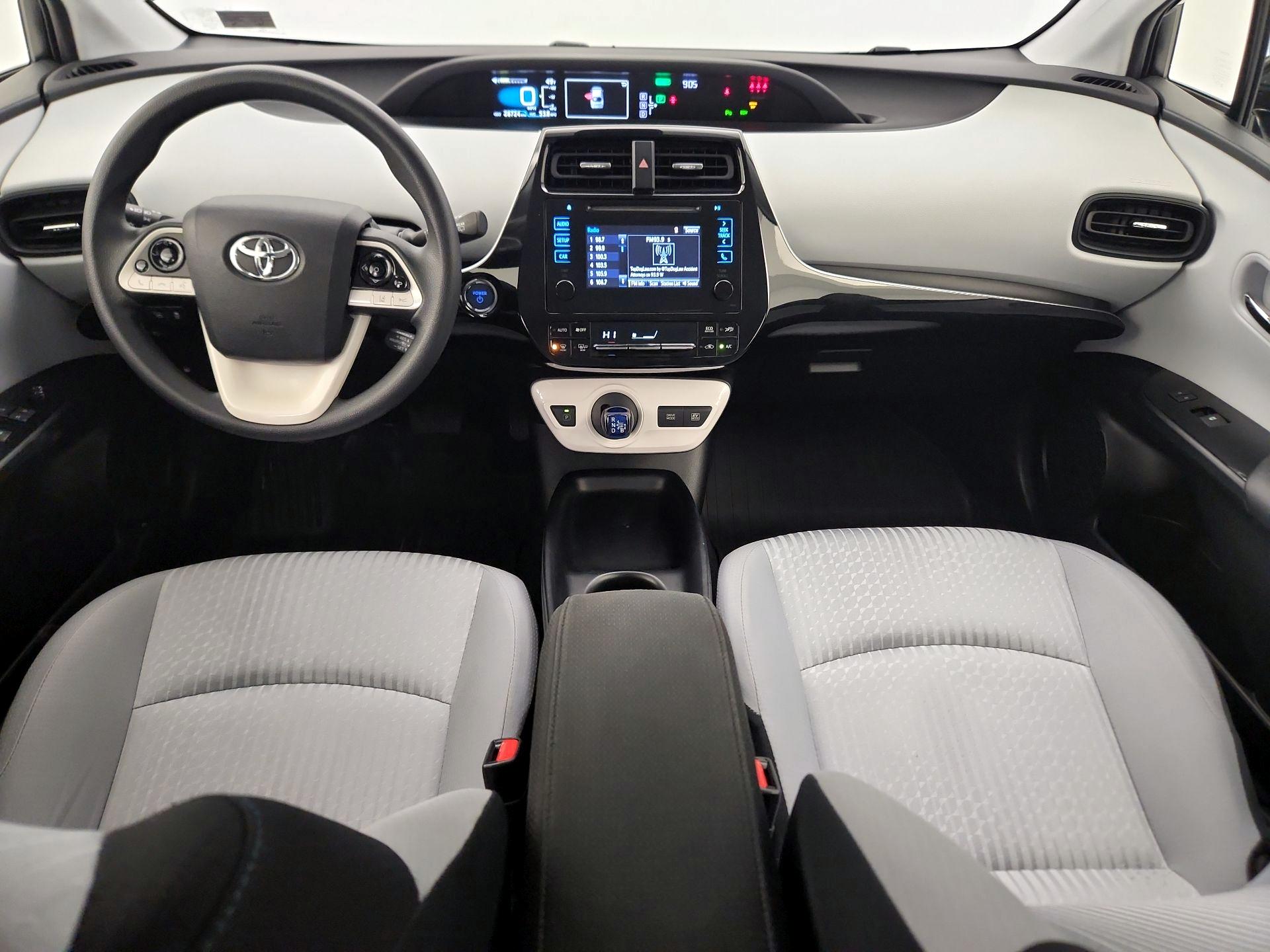 Thumbnail: 2018 Toyota Prius - 9