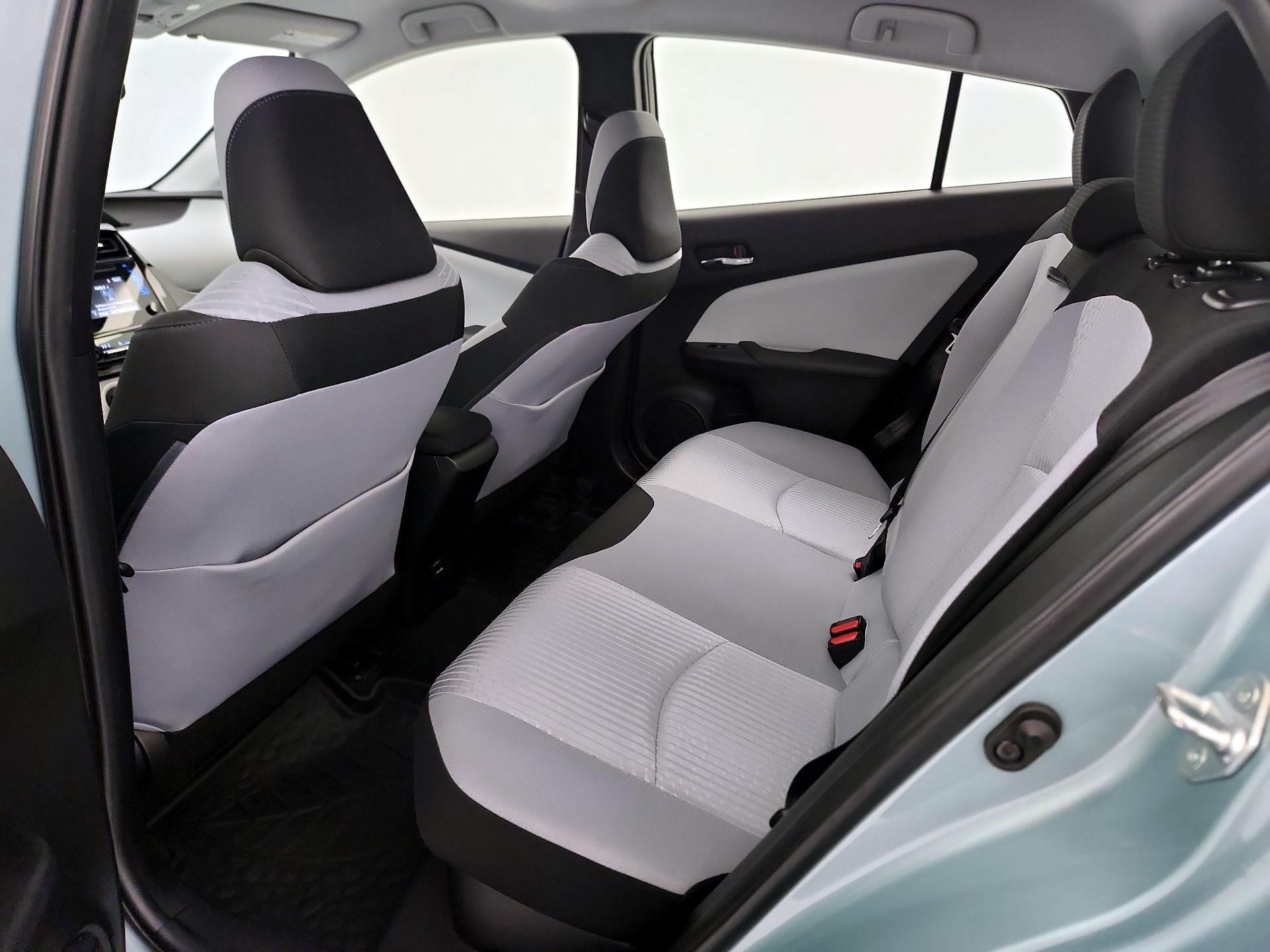 Thumbnail: 2018 Toyota Prius - 19