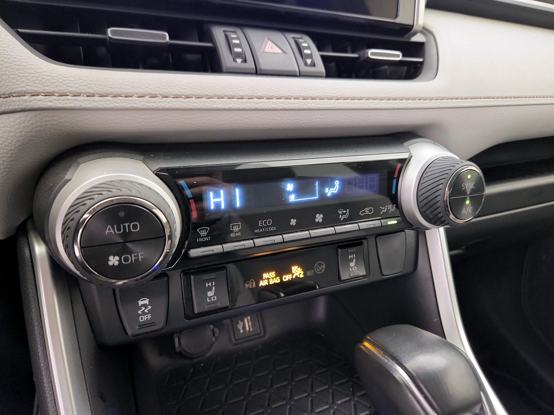 Thumbnail: 2024 Toyota RAV4 - 16